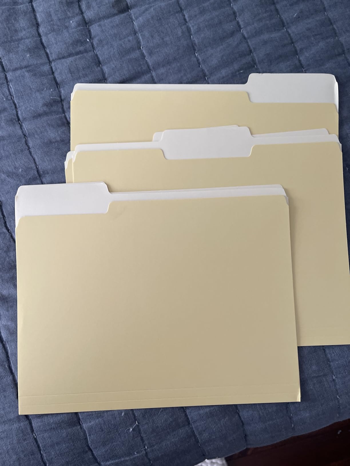 SUNEE File Folders, 30 Pack Manilla Folders 8.5 x 11, Colored File Folders Home Office School Supplies for Documents Files Paper, 6 Assorted Colors - Customer Photo 1