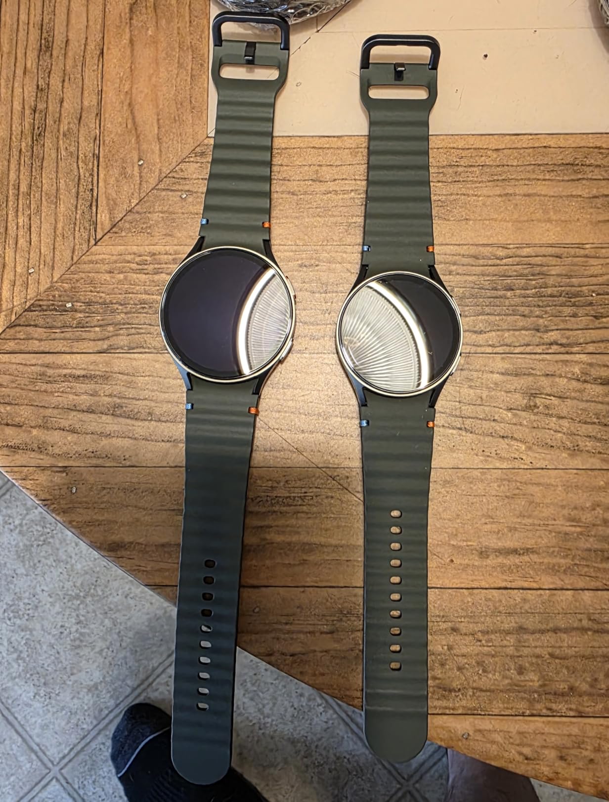 SAMSUNG Galaxy Watch 7 44mm Bluetooth AI Smartwatch w/Energy Score, Wellness Tips, Heart Rate Tracking, Sleep Monitor, Fitness Tracker, 2024, Green [US Version, 1Yr Manufacturer Warranty] - Customer Photo 2