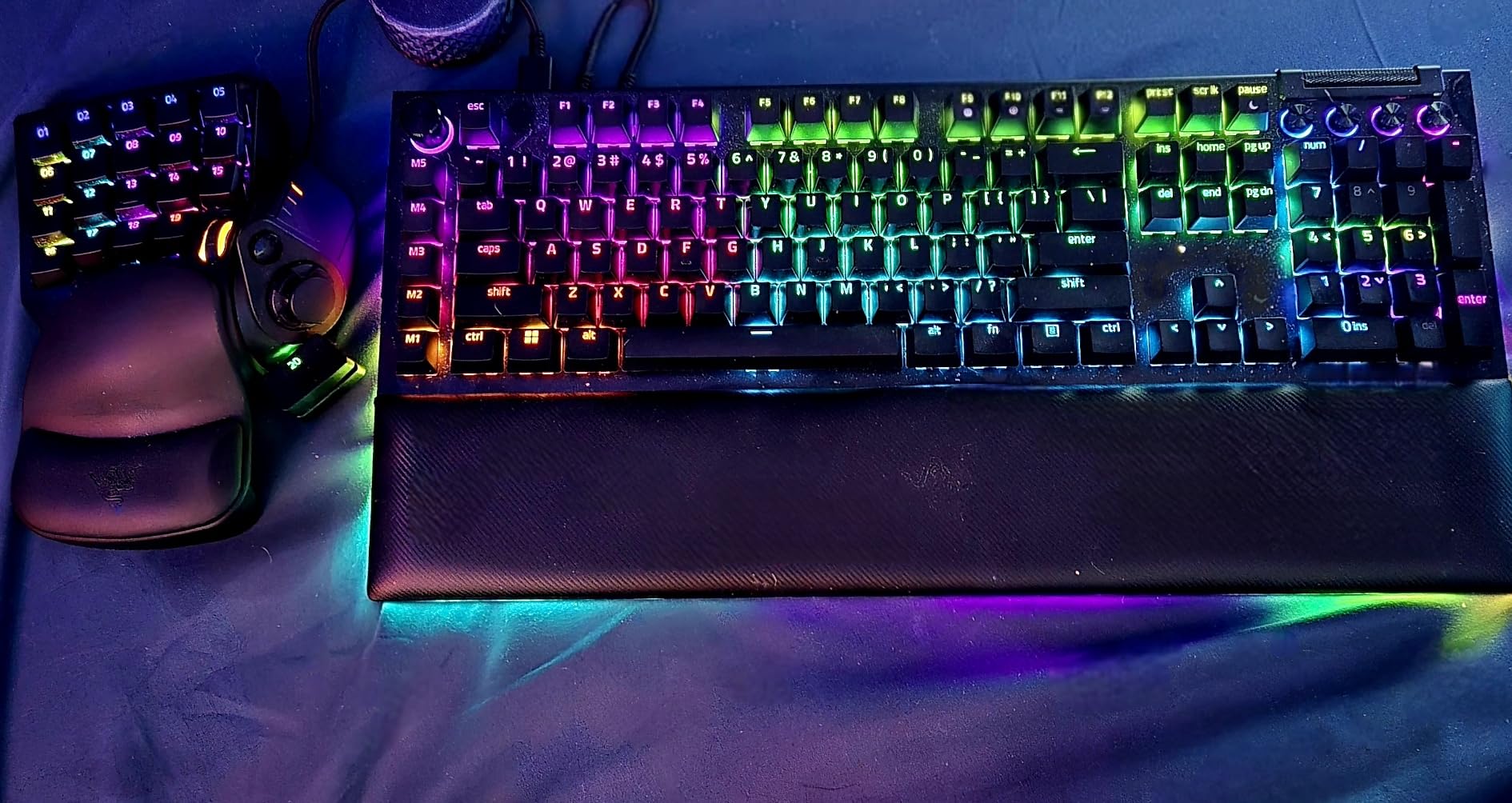 BlackWidow V4 Pro Wired Mechanical Gaming Keyboard: Orange Switches Tactile & Quiet - Doubleshot ABS Keycaps - Command Dial - Chroma RGB - Magnetic Wrist Rest - Snap Tap - Customer Photo 1
