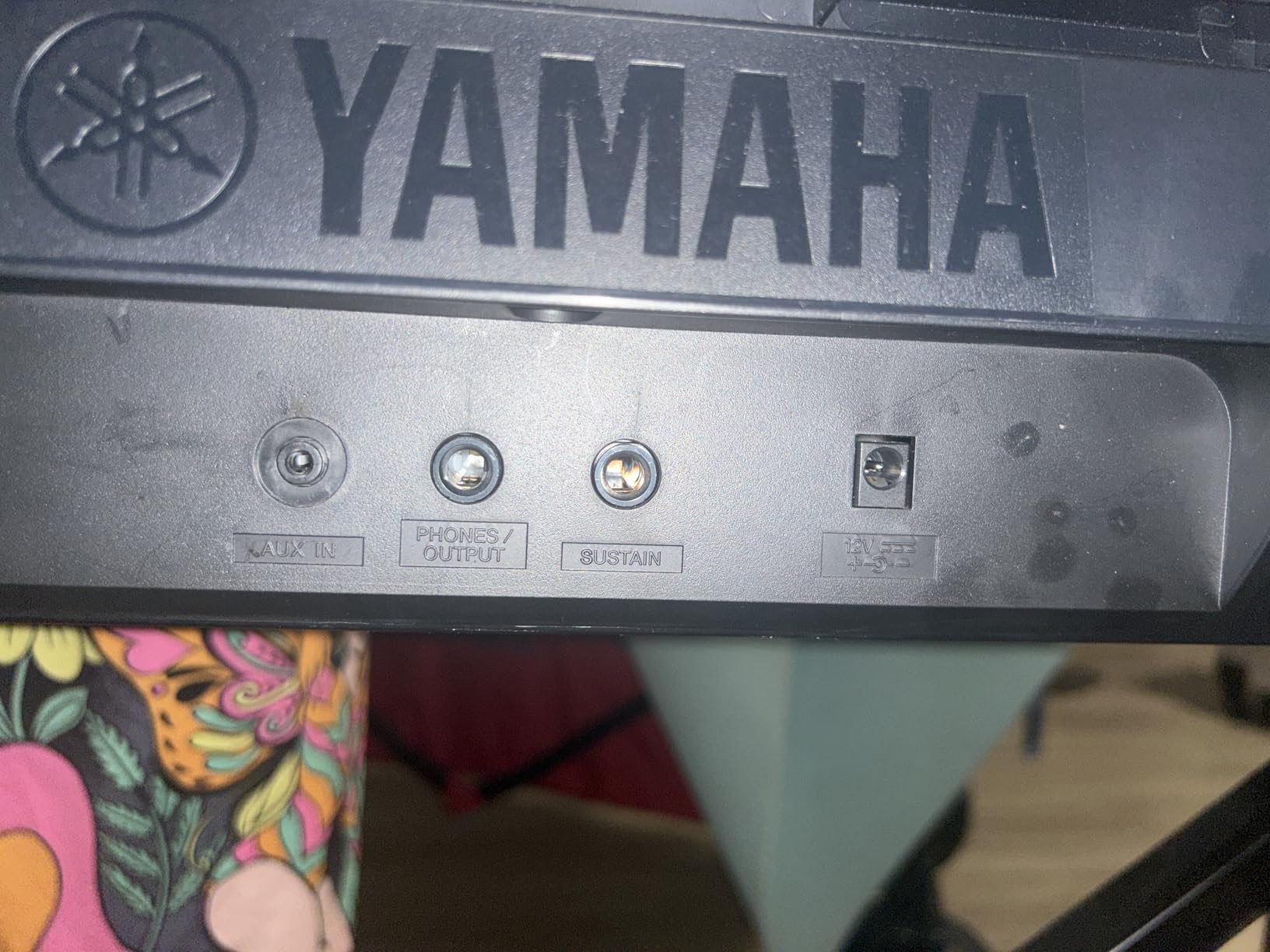 Yamaha 61-Key Portable Keyboard for Beginners with Built-In Songs, Quiz Mode, Music Rest, with Power Adapter YPT280 - Customer Photo 1