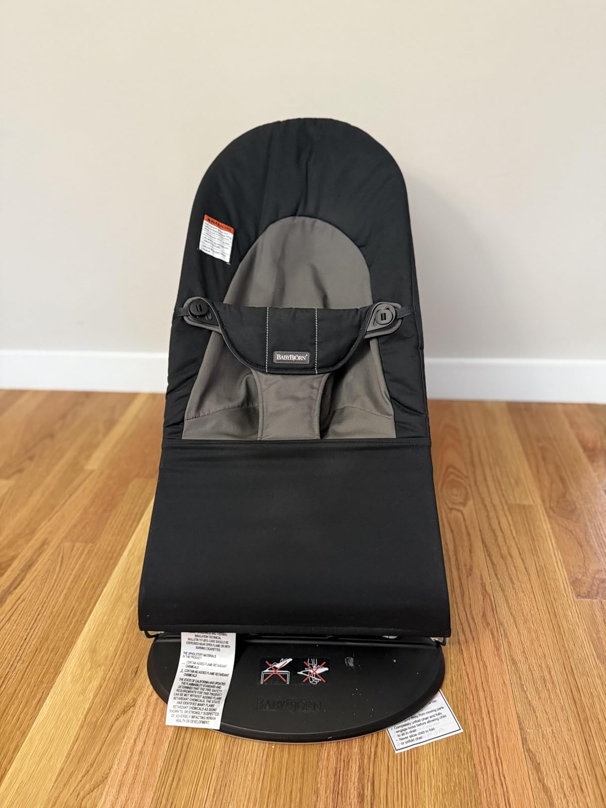 BabyBjörn Bouncer Balance Soft, Dark Gray, Woven/Jersey, Tri-Fabric | 2-in-1 Adjustable Baby Bouncer Seat and Toddler Chair, Newborn to Toddler (8-29 lbs), 4 Positions, Lightweight & Portable - Customer Photo 1