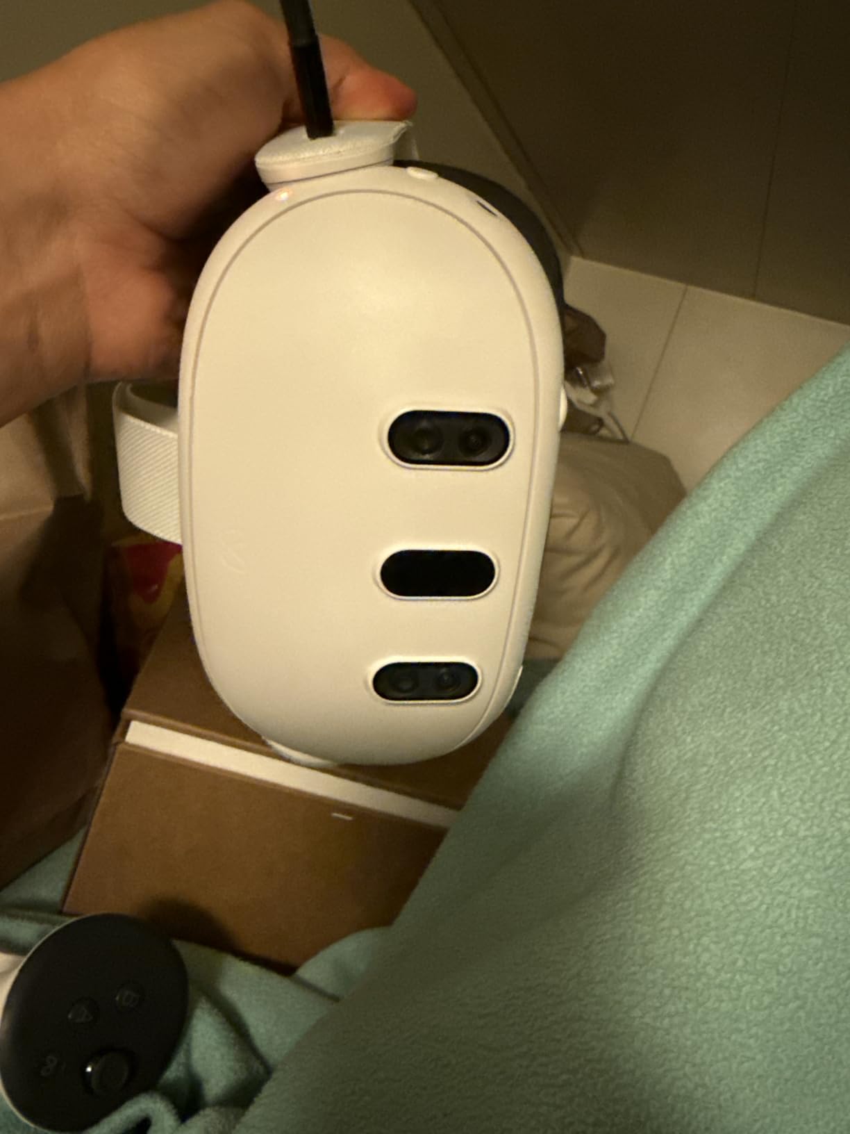 Meta Quest 3 512GB— Breakthrough Mixed Reality — Powerful Performance (Renewed Premium) Customer Review Meta Quest 3 512GB— Breakthrough Mixed Reality — Powerful Performance (Renewed Premium) - Customer Photo 2