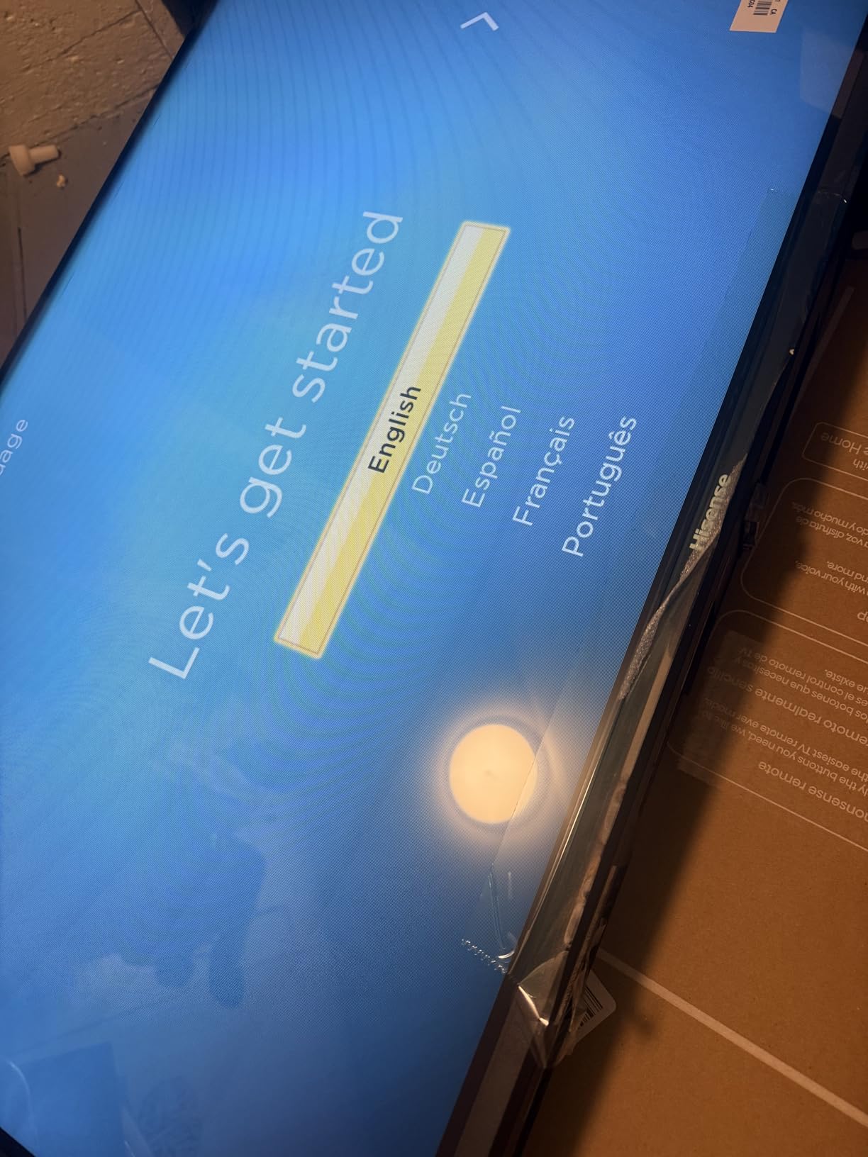 Hisense 32-Inch Class A4 Series HD 720p Smart Roku TV with Alexa Compatibility (32A4HNR) - Dolby Audio, Slim Bezel Design, Google Assistant - Customer Photo 3