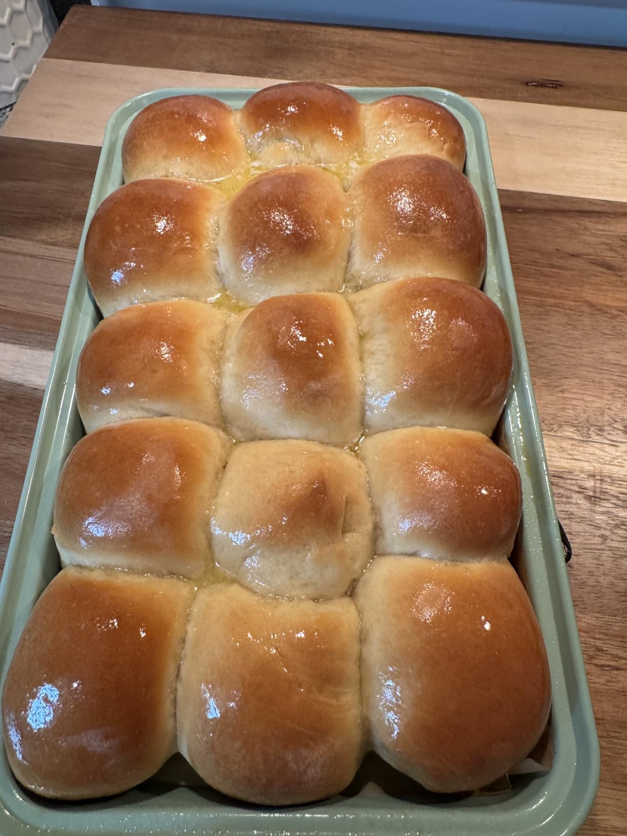 Kitchen in the Box Stand Mixer, 900W 8.5 QT Kitchen Electric Mixer, 10-Speed Large Capacity Tilt-head Food Mixer with Dough Hook, Wire Whip, Flat Beater & Splash Guard (Silver) Customer Review Kitchen in the Box Stand Mixer, 900W 8.5 QT Kitchen Electric Mixer, 10-Speed Large Capacity Tilt-head Food Mixer with Dough Hook, Wire Whip, Flat Beater & Splash Guard (Silver) - Customer Photo 2