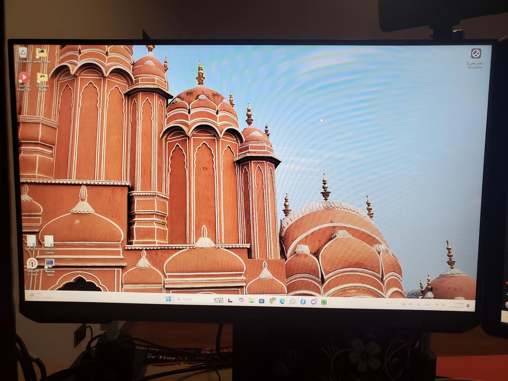 Samsung 27-Inch Odyssey G3 (G30D) Series FHD Gaming Monitor, 1ms, 180Hz, AMD FreeSync, Adjustable Stand, Black Equalizer, Virtual Aim Point, Eye Saver Mode, Flicker-Free, LS27DG302ENXZA - Customer Photo 1