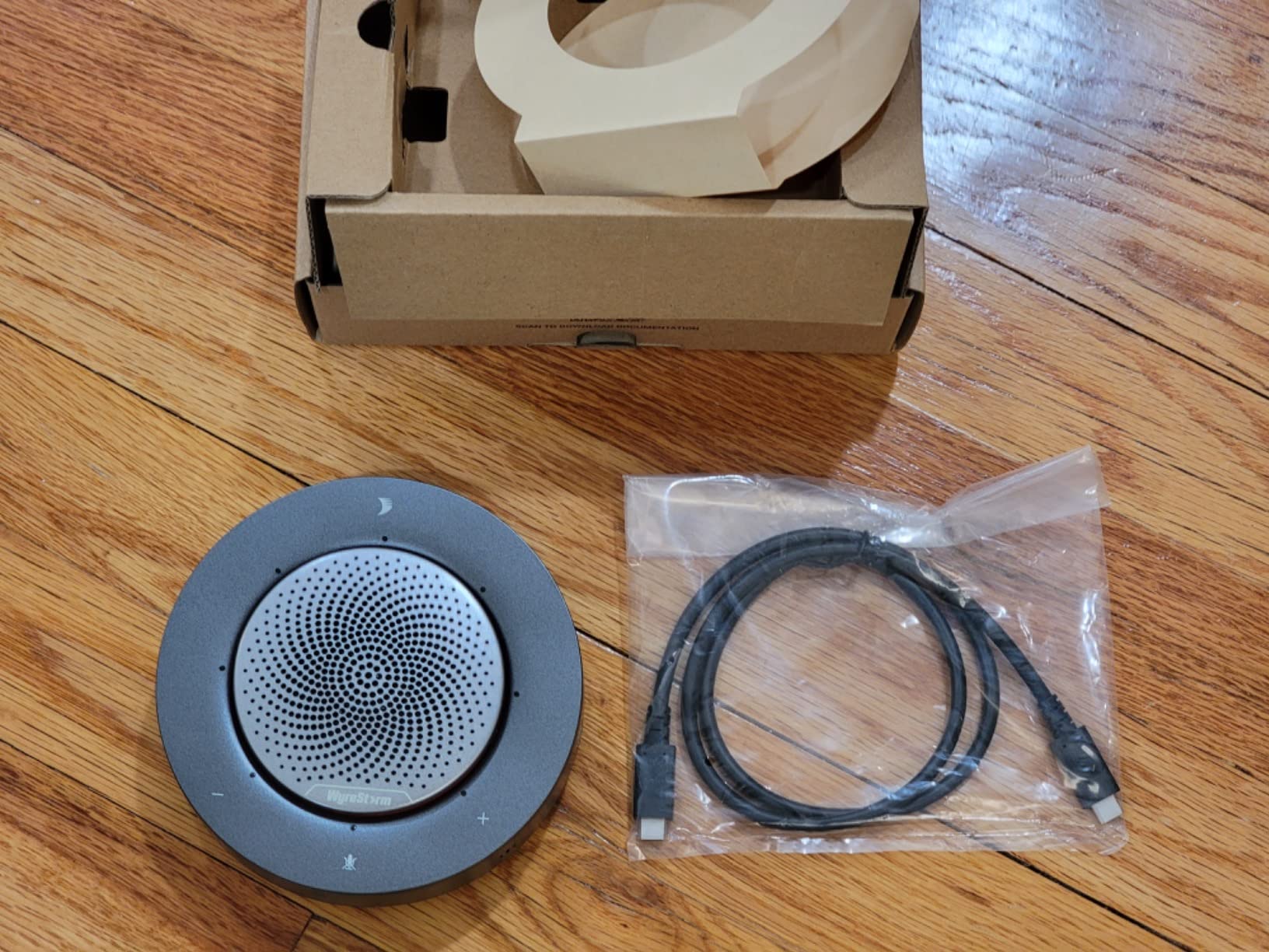 WYRESTORM Conference Speaker and Microphone, 360° Voice Pickup, AI Noise Reduction, USB/Bluetooth 10W Powerful Speakerphone w/Daisy Chain for 20 People Large Call Meeting for Zoom Teams - Customer Photo 2