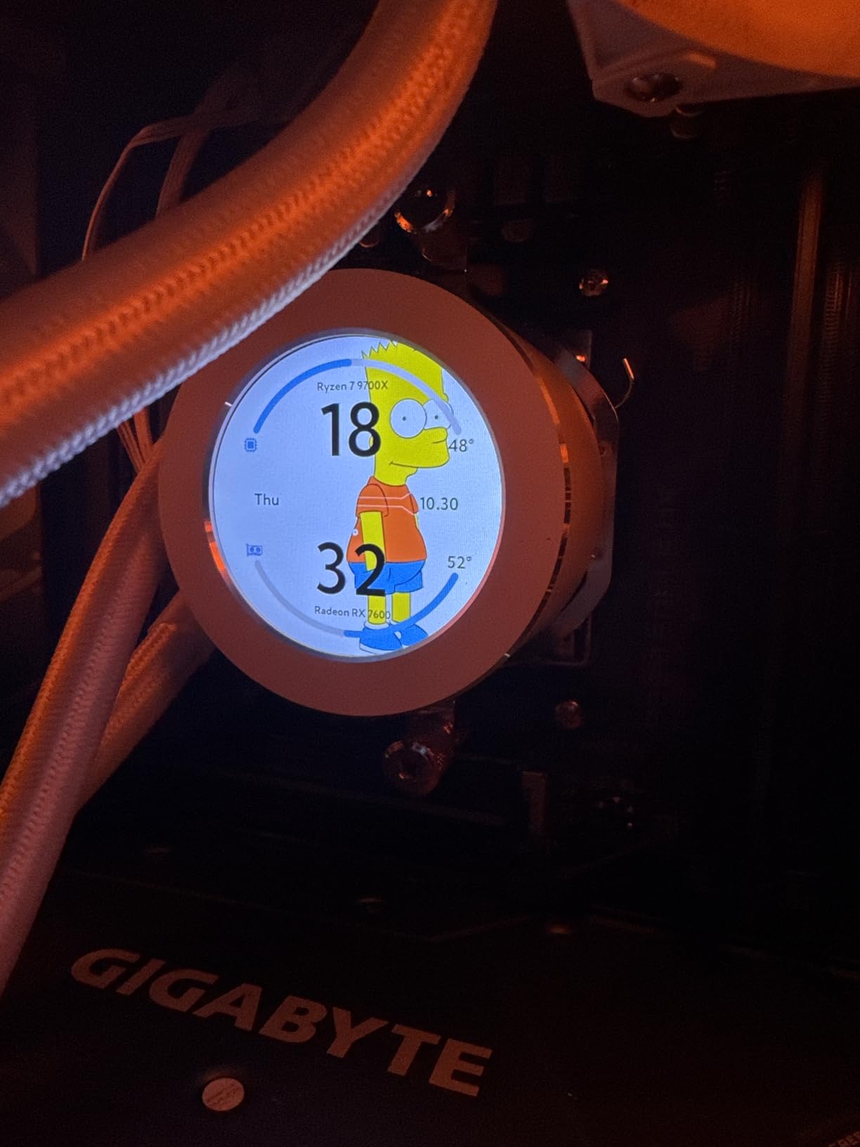 AMD Ryzen™ 7 9700X 8-Core, 16-Thread Unlocked Desktop Processor - Customer Photo 1