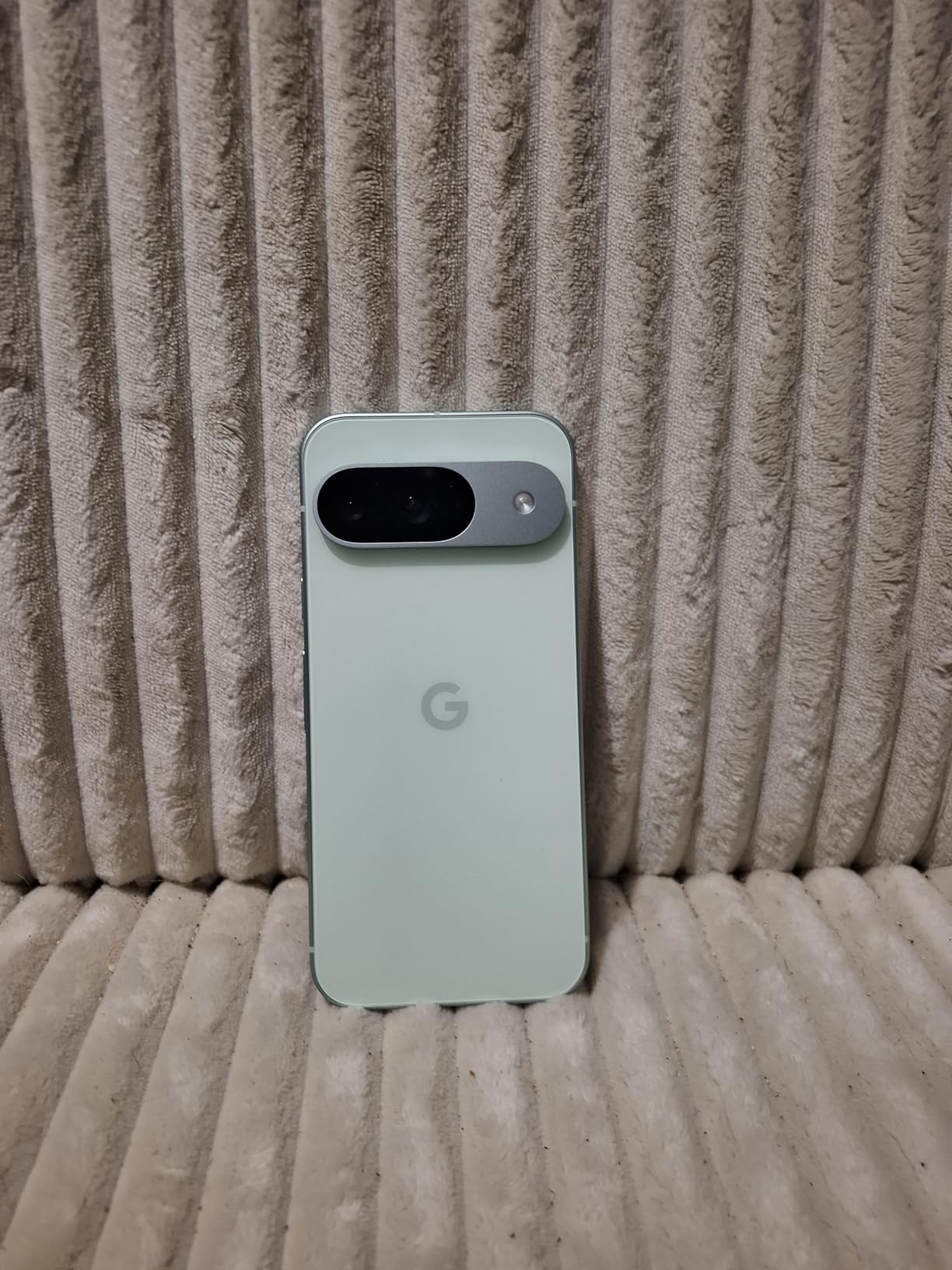 Pixel 9 - Unlocked Android Smartphone with Gemini, 24-Hour Battery, Advanced Camera, and 6.3 Pixel 9 - Unlocked Android Smartphone with Gemini, 24-Hour Battery, Advanced Camera, and 6.3