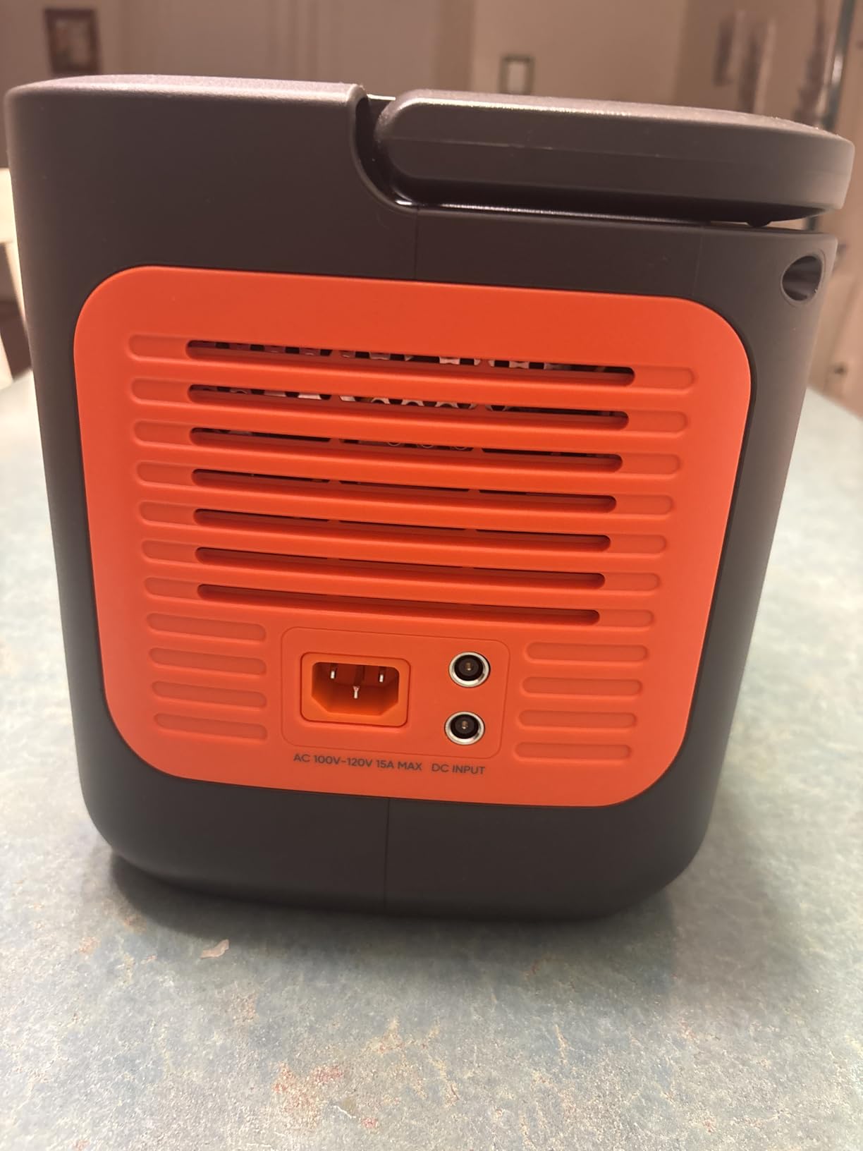 Jackery Explorer 1000 v2 Portable Power Station,1070Wh LiFePO4 Battery,1500W AC/100W USB-C Output, 1 Hr Fast Charge, Solar Generator for Camping,Emergency, RV, Off-Grid Living(Solar Panel Optional) - Customer Photo 1