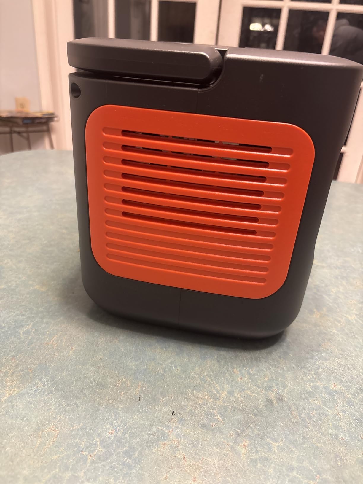 Jackery Explorer 1000 v2 Portable Power Station,1070Wh LiFePO4 Battery,1500W AC/100W USB-C Output, 1 Hr Fast Charge, Solar Generator for Camping,Emergency, RV, Off-Grid Living(Solar Panel Optional) - Customer Photo 4