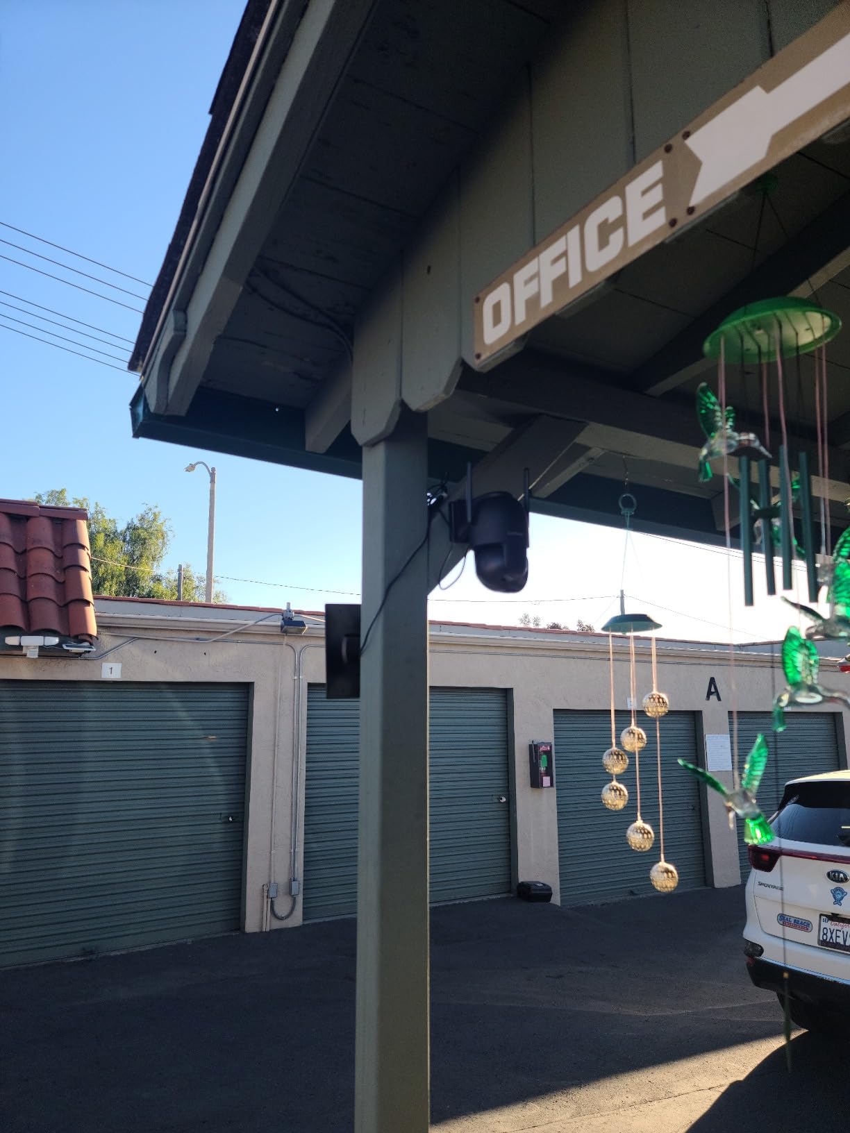 Solar Security Cameras Wireless Outdoor, 2K Battery Powered PTZ WiFi 3MP Security Camera for Home with Spotlight, PIR Motion Detection,Siren, Color Night Vision, 2-Way Talk, SD/Cloud Storage - Customer Photo 1