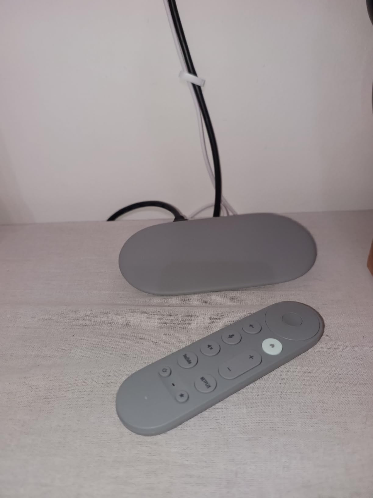 Google TV Streamer 4K - Fast Streaming Entertainment on Your TV with Voice Search Remote - Watch Movies, Shows, Live TV, and Netflix in 4K HDR - Smart Home Control - 32 GB of Storage - Porcelain - Customer Photo 2