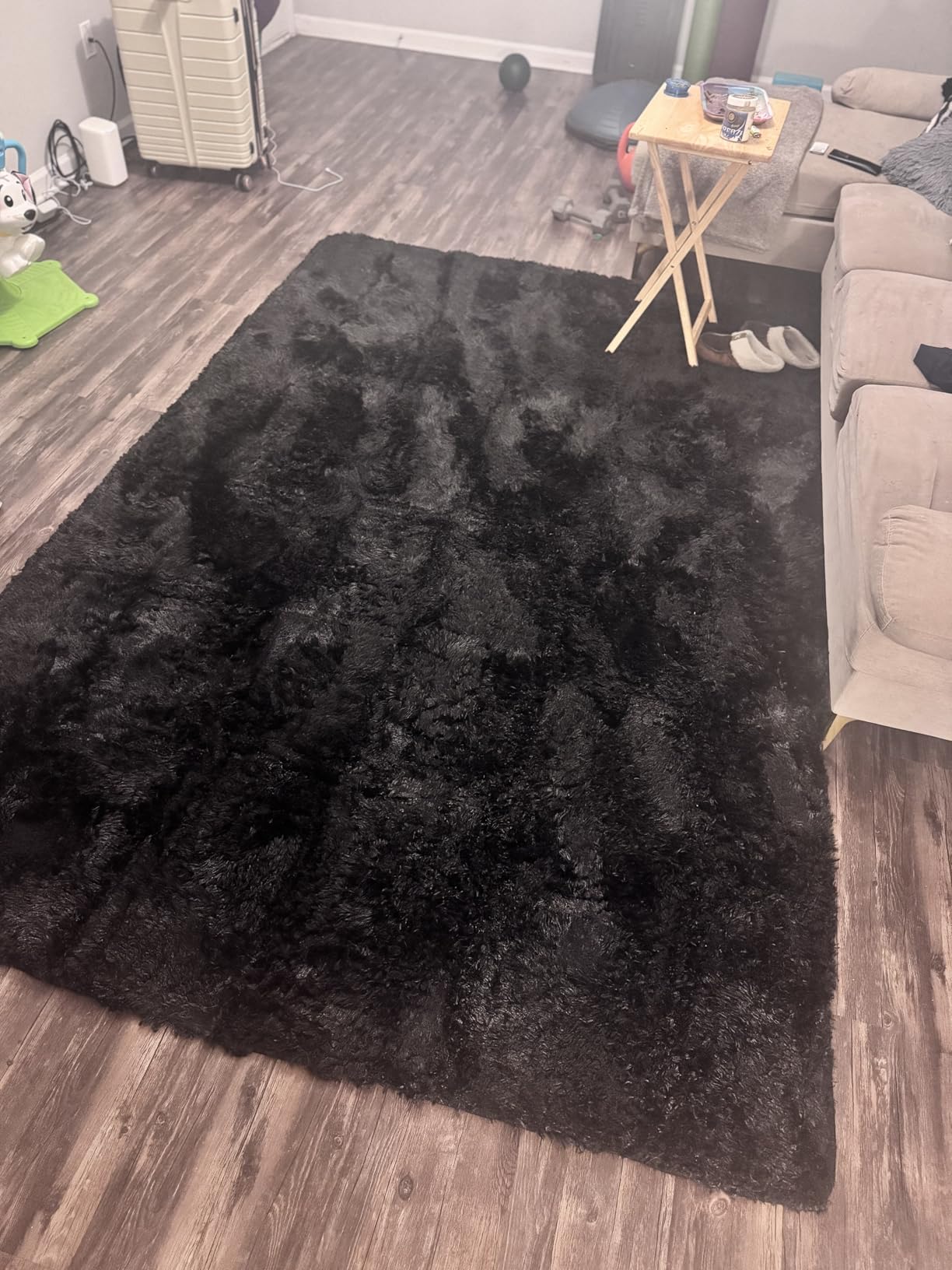 OLANLY 6x9 Machine Washable Large Area Rugs for Living Room, Bedroom, Soft Fluffy Shaggy Bedside Rug, Indoor Floor Carpet for Kids Girls and Boys, Dorms, Nursery, Home Decor Aesthetic, Black Customer Review OLANLY 6x9 Machine Washable Large Area Rugs for Living Room, Bedroom, Soft Fluffy Shaggy Bedside Rug, Indoor Floor Carpet for Kids Girls and Boys, Dorms, Nursery, Home Decor Aesthetic, Black - Customer Photo 3