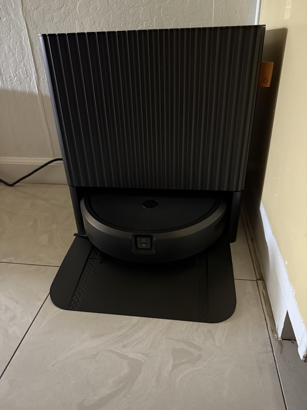 iRobot Roomba Combo 10 Max Robot Vacuum and Mop + AutoWash Dock (x0850) - Multi-Functional Base, Refills Bin, Washes & Dries It's Mop Pad, Self-Emptying, Auto-Retract Mop Pad, Avoids Obstacles - Customer Photo 2