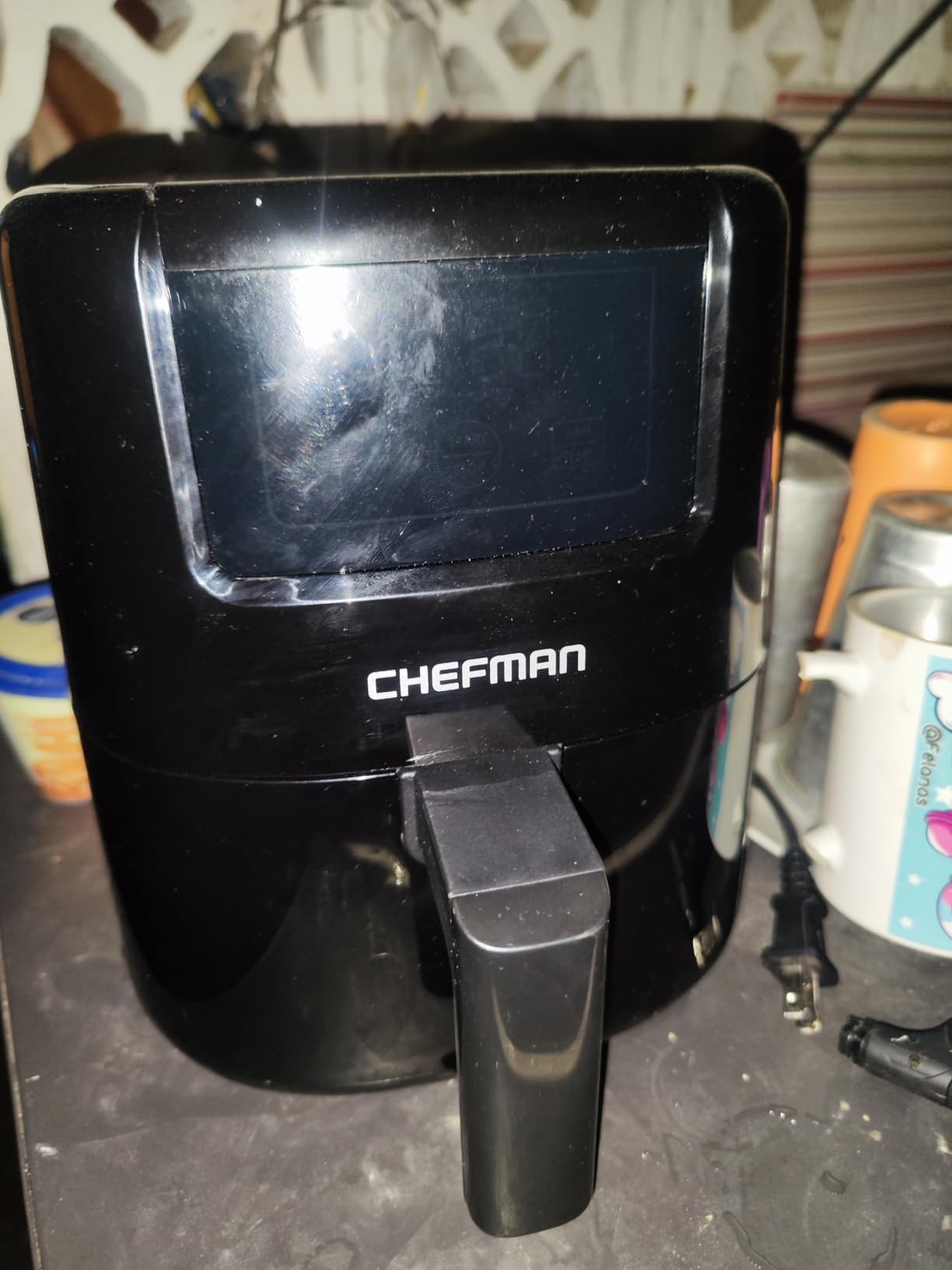 CHEFMAN 2 Qt Mini Air Fryer – Digital Space-Saving Compact Air Fryer with Nonstick and Dishwasher Safe Basket, Quick & Easy Meals in Minutes, Features Digital Timer and Shake Reminder – Black - Customer Photo 4