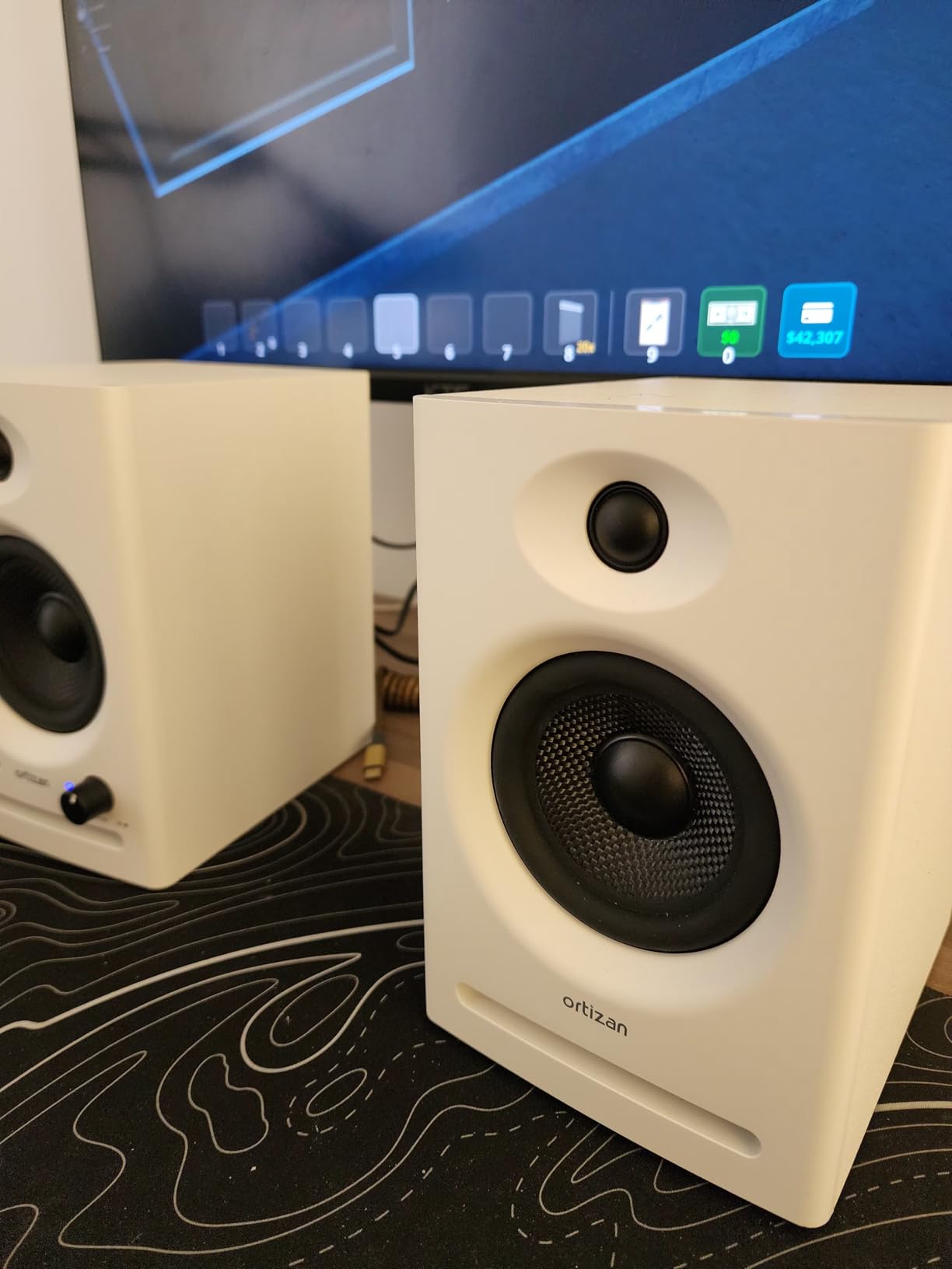 Ortizan C7 Dual-Mode 2.0 Studio Monitors, Active Monitor Speakers for Near Field Music Production, Bluetooth 5.3 Wireless Computer PC Monitor Gaming Bookshelf Speakers(Pair, Black) - Customer Photo 3