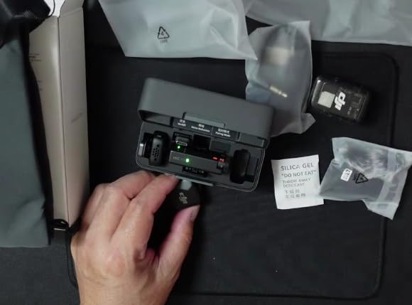 DJI Mic Mini (2 TX + 1 RX + Charging Case), Wireless Lavalier Microphone for iPhone/Camera/Android, Ultralight, Detail-Rich Audio, 48h Use, Noise Cancelling, Automatic Limiting, Vlog, Streaming - Customer Photo 2