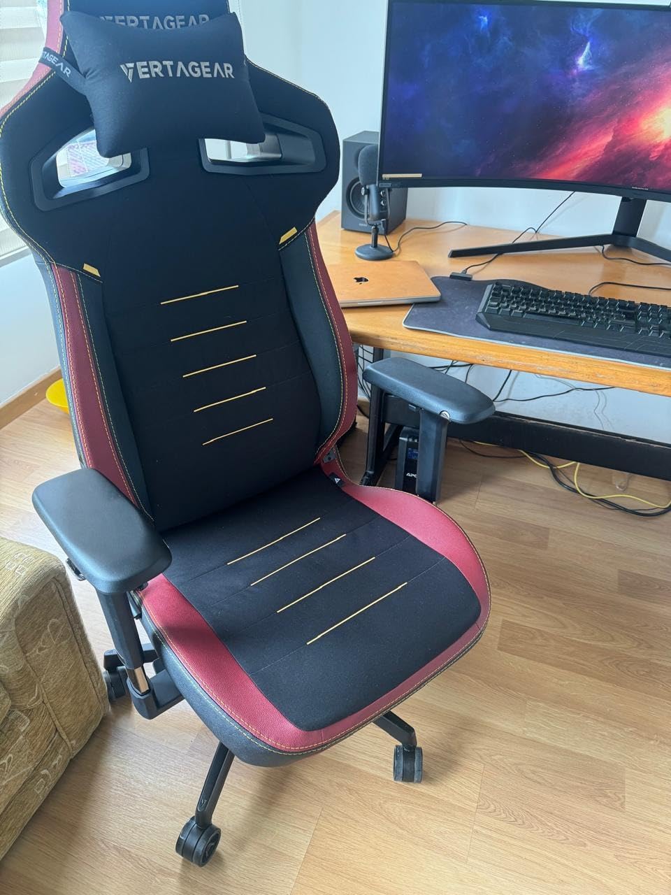 VERTAGEAR PL4800 Ergonomic Big & Tall Gaming Chair Featuring ContourMax Lumbar & VertaAir Seat Systems - RGB LED Kits Upgradeable - Carbon Black Customer Review VERTAGEAR PL4800 Ergonomic Big & Tall Gaming Chair Featuring ContourMax Lumbar & VertaAir Seat Systems - RGB LED Kits Upgradeable - Carbon Black - Customer Photo 2