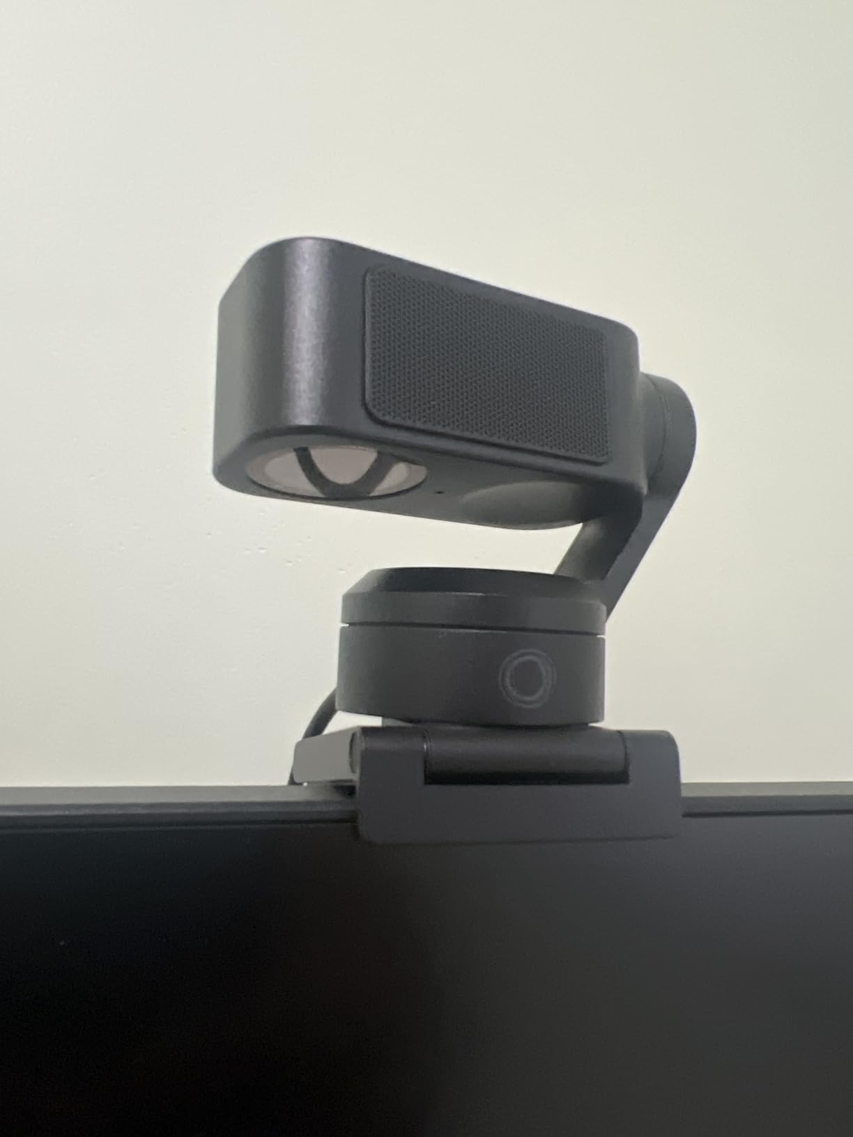 Insta360 Link 2 - PTZ 4K Webcam for PC/Mac, 1/2