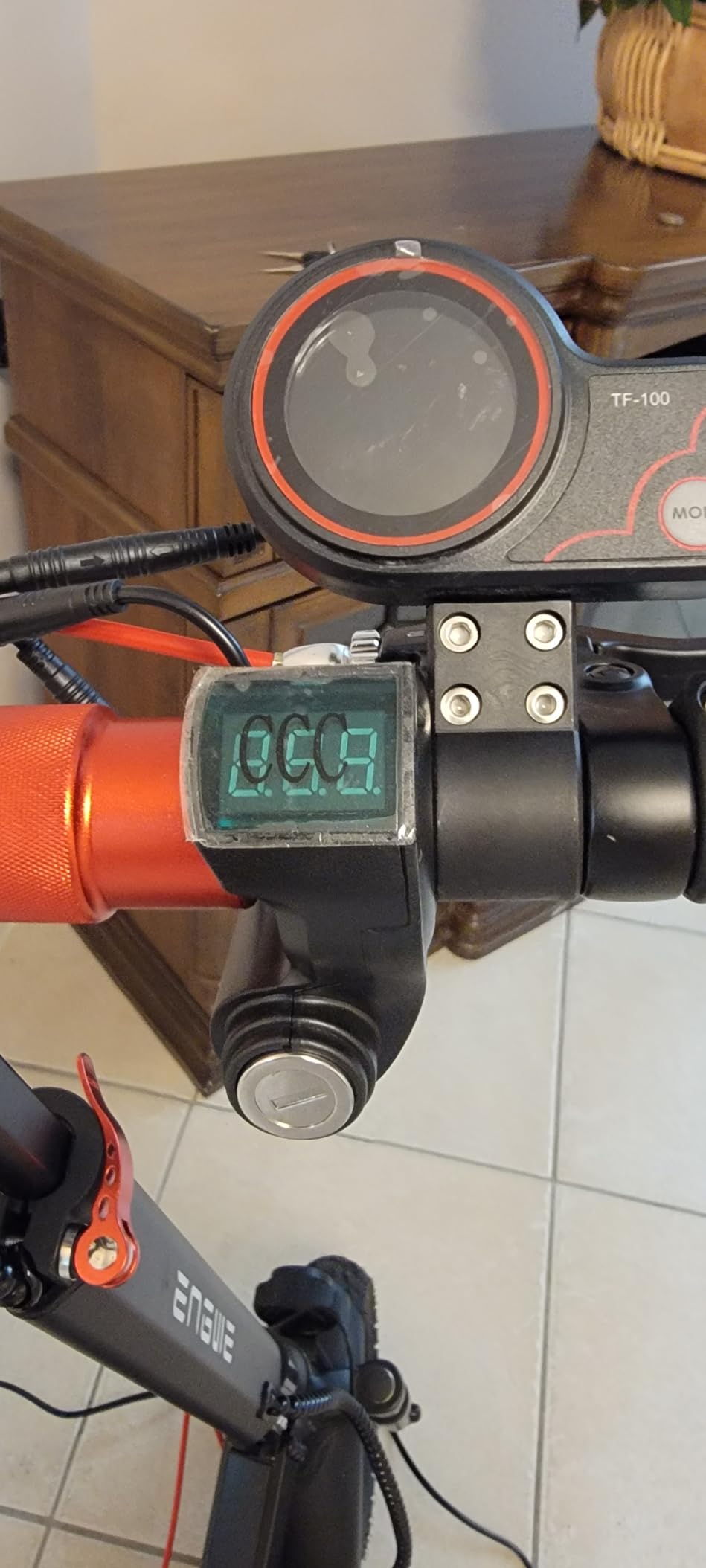 ENGWE Y600 Electric Scooter for Adults with Detachable Seat, 600W Motor (830W Peak) 28MPH Fast Off Road E Scooter, Portable Folding Commuting Scooter 43Miles Long Range - Customer Photo 1