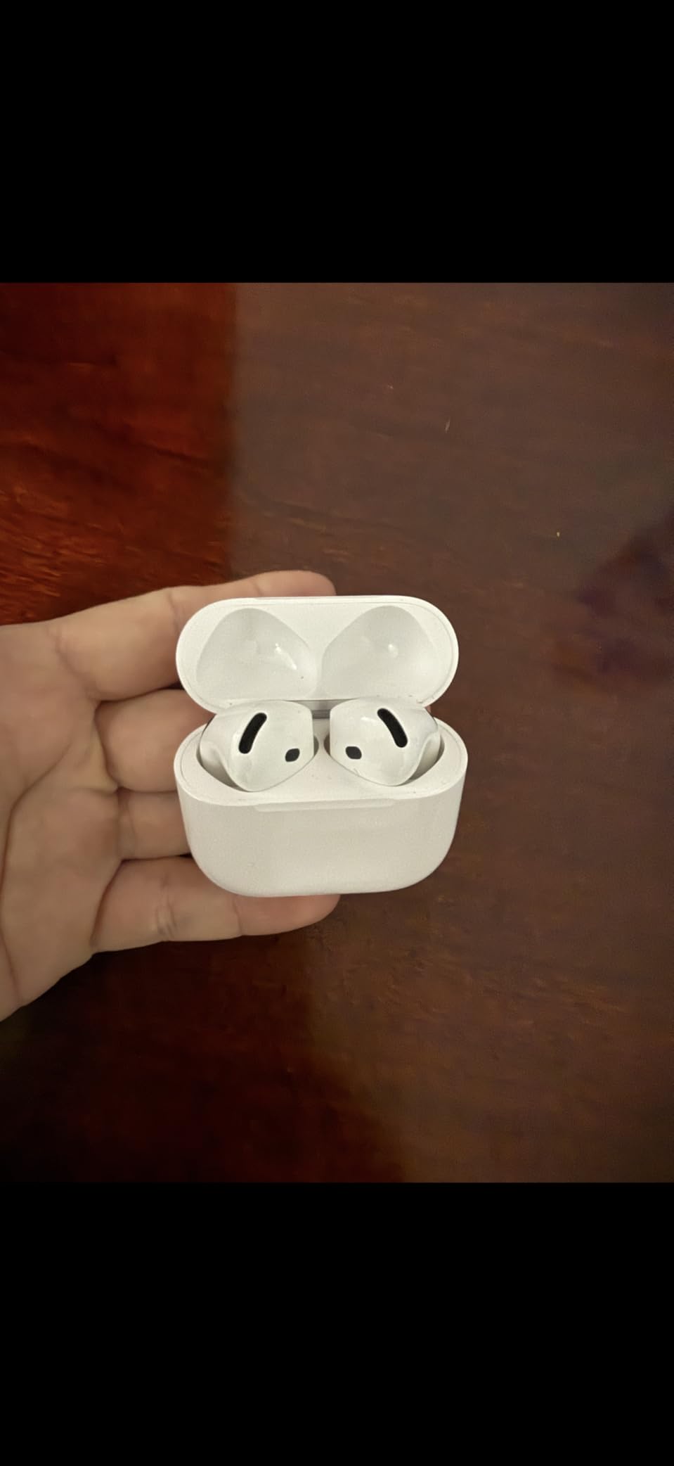 Apple AirPods 4 Wireless Earbuds, Bluetooth Headphones, Personalized Spatial Audio, Sweat and Water Resistant, USB-C Charging Case, H2 Chip, Up to 30 Hours of Battery Life, Effortless Setup for iPhone - Customer Photo 1