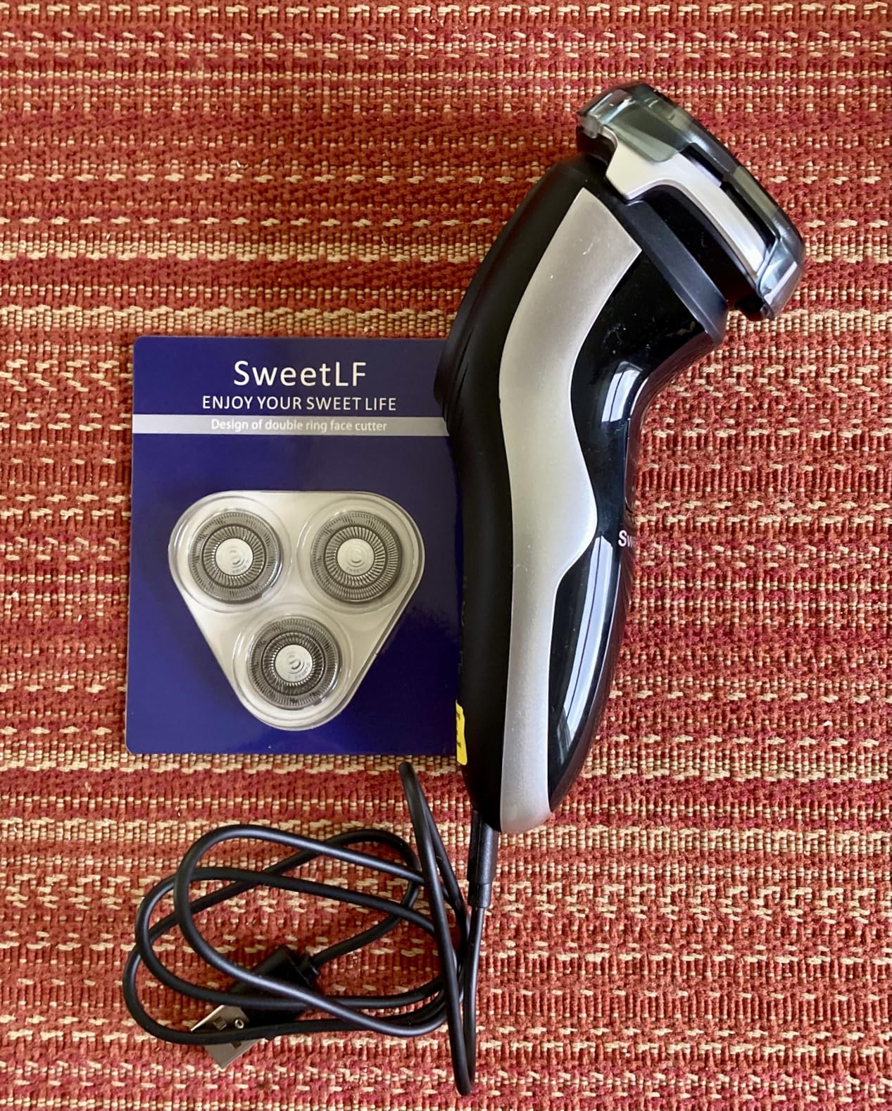 SweetLF Electric Razor for Men with Pop-Up Trimmer, IPX7 Waterproof Electric Shaver, Rechargeable Cordless Shavers for Men, Type-C, 120Mins Runtime, Plug & Play, Blue - Customer Photo 1