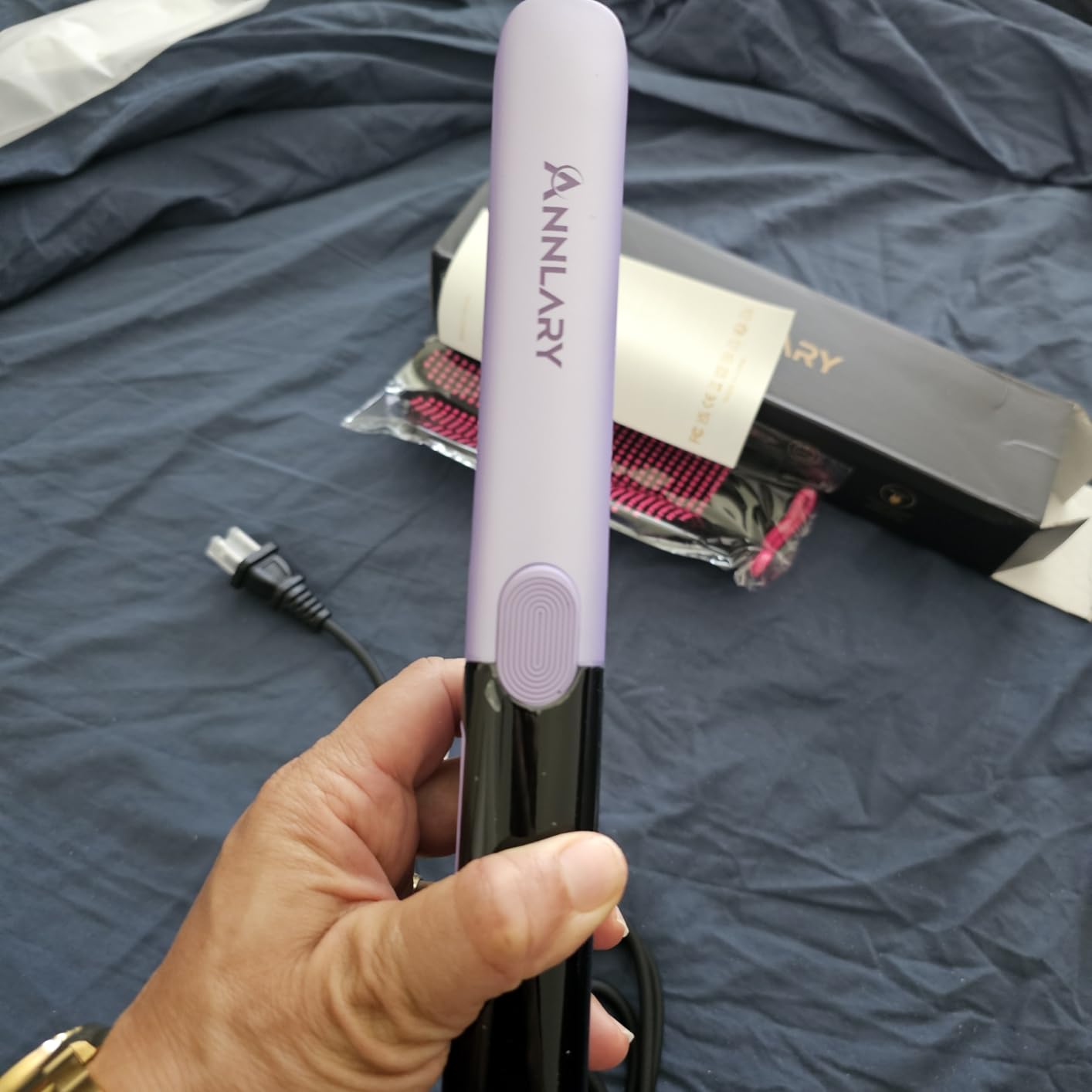 Hair Straightener 1 Inch Flat Iron and Curler 2 in 1 Titanium Ceramic Ionic Dual Voltage Straightener with Heat-Resistant Silicone, for Less Frizz, Shinier & Smoother - Customer Photo 1