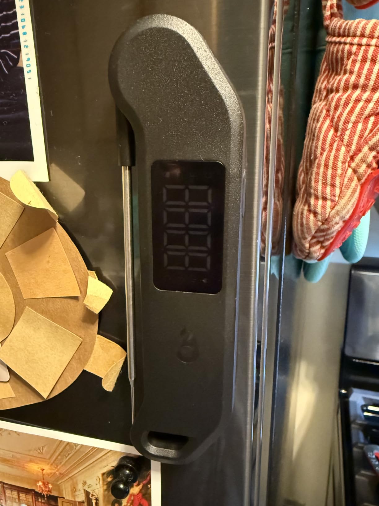 Professional Digital Meat Thermometer, 1 Sec Instant Read, ±0.5℉ Accuracy NIST&NSF Certified Food Thermometer, Auto-Rotate Bright LED Screen, 100% Waterproof Cooking Thermometer for Grill BBQ, Black - Customer Photo 2