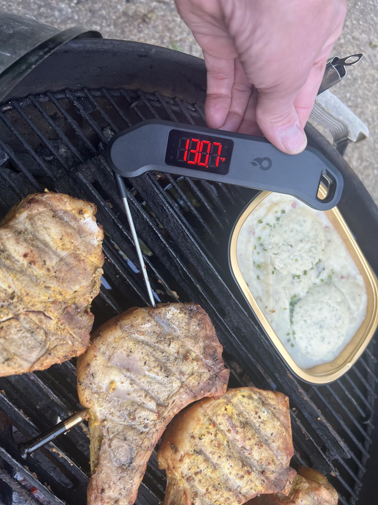 Professional Digital Meat Thermometer, 1 Sec Instant Read, ±0.5℉ Accuracy NIST&NSF Certified Food Thermometer, Auto-Rotate Bright LED Screen, 100% Waterproof Cooking Thermometer for Grill BBQ, Black - Customer Photo 4