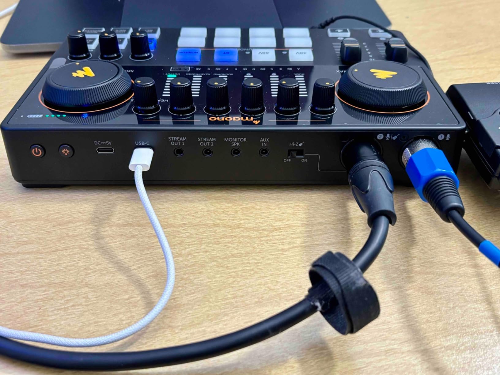 MAONO Podcast Equipment Bundle: Audio Interface mixer with Dual XLR Input for Podcast Streaming - MaonoCaster E2 Gen2 Customer Review MAONO Podcast Equipment Bundle: Audio Interface mixer with Dual XLR Input for Podcast Streaming - MaonoCaster E2 Gen2 - Customer Photo 4
