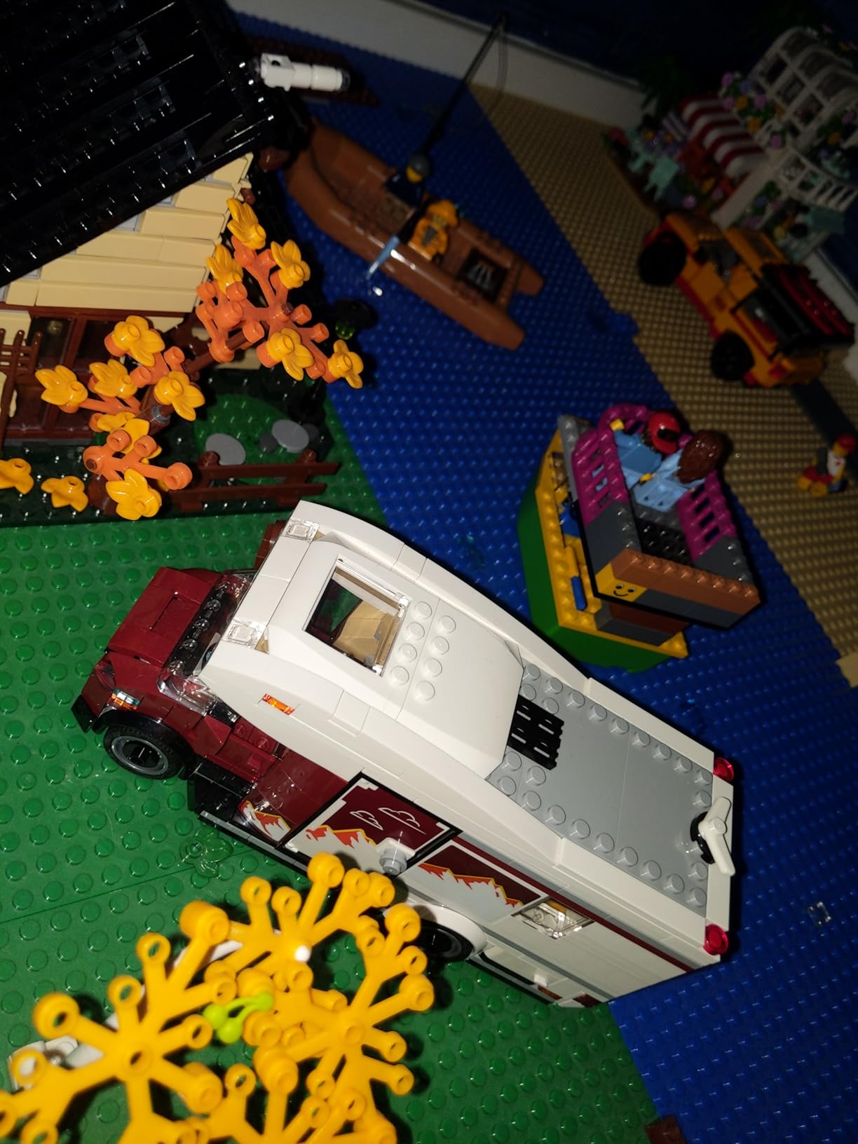 LEGO City Holiday Adventure Camper Van Building Toy Set - Vacation Toy for Kids, Boys and Girls, Ages 6+ - Includes 3 Minifigures and Accessories - Gift Idea for Birthdays and Holidays - 60454 - Customer Photo 2