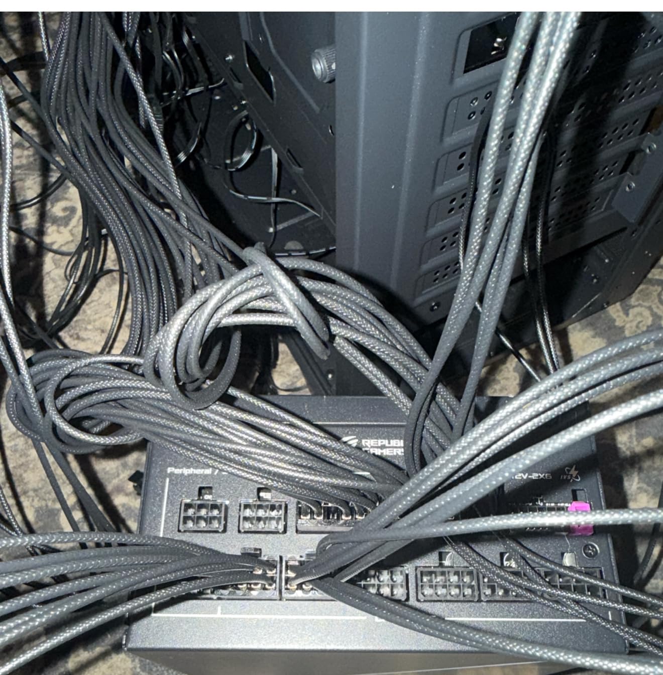 ASUS ROG Strix 1000W Platinum (Fully Modular Power Supply, 80 Plus Platinum Certified, ATX 3.1, Cybenetics Lambda A+, GaN MOSFET, GPU-First Intelligent Voltage Stabilizer, 10-Year Warranty) - Customer Photo 1