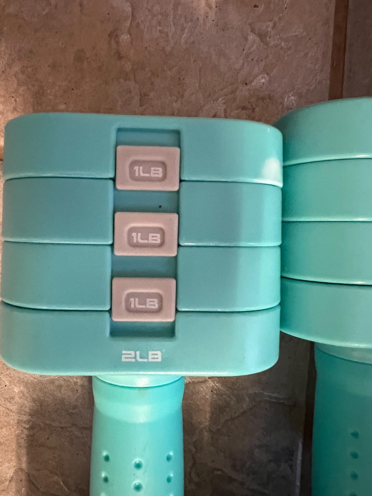 FEIERDUN 5-in-1 Adjustable Dumbbell Set of 2, 20LBS/10LBS Hand Weights for Women, 1s-Adjust Dual-Stable Dumbbell Set for Women Home Gym & Outdoor Customer Review FEIERDUN 5-in-1 Adjustable Dumbbell Set of 2, 20LBS/10LBS Hand Weights for Women, 1s-Adjust Dual-Stable Dumbbell Set for Women Home Gym & Outdoor - Customer Photo 2