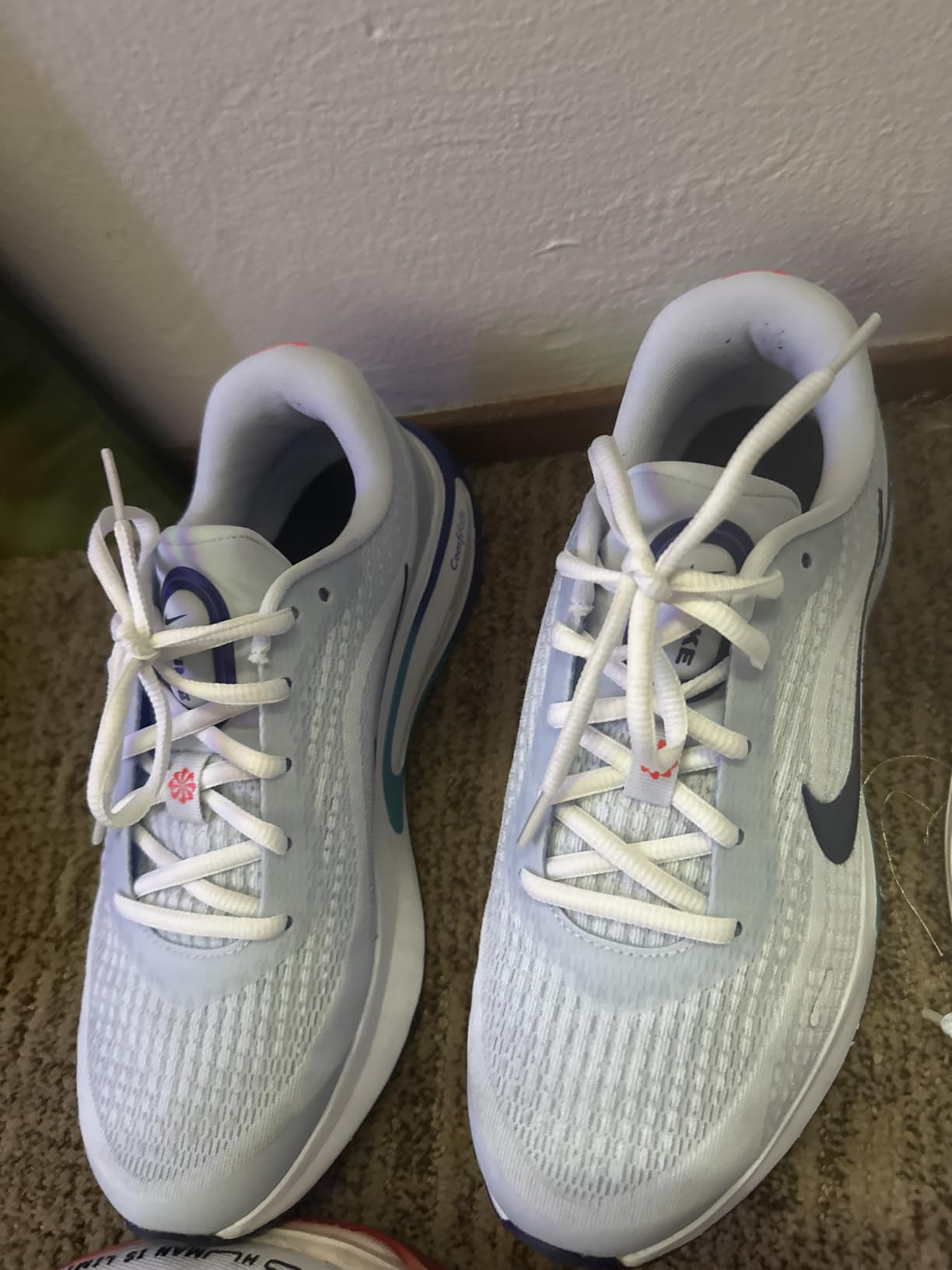 Nike Men's Journey Run Road Running Shoes - Customer Photo 4