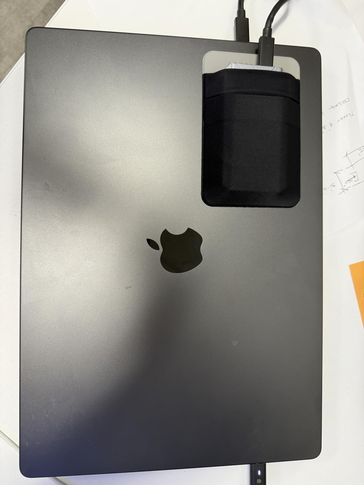 Apple 2024 MacBook Pro Laptop with M4 Max, 14-core CPU, 32-core GPU: Built for Apple Intelligence, 16.2-inch Liquid Retina XDR Display, 36GB Unified Memory, 1TB SSD Storage; Space Black - Customer Photo 2