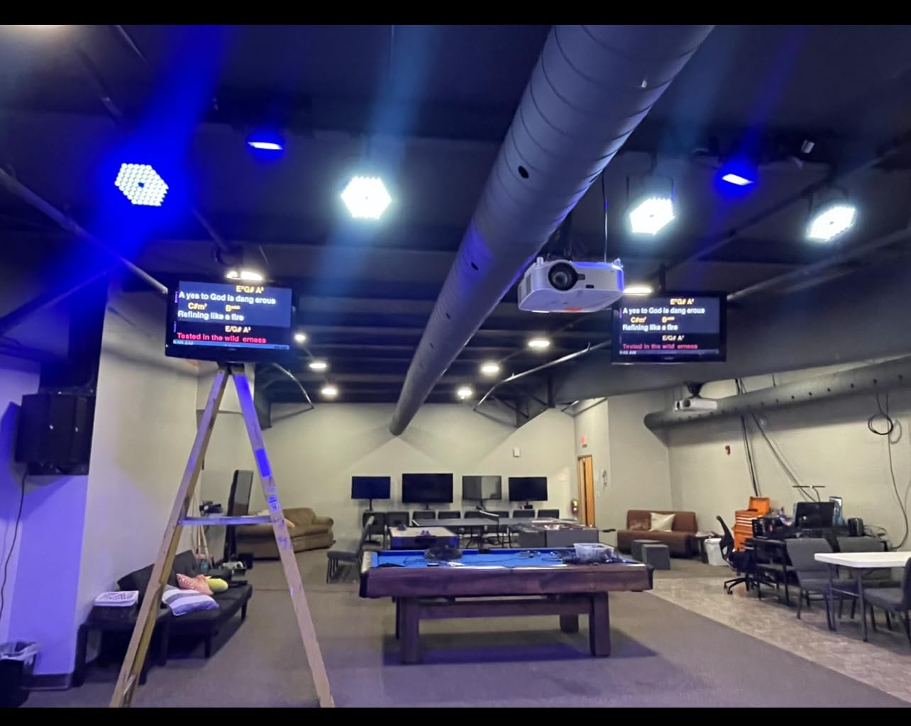 Fimilo Wireless HDMI Transmitter and Receiver, Plug & Play Portable Wireless HDMI - Customer Photo 2