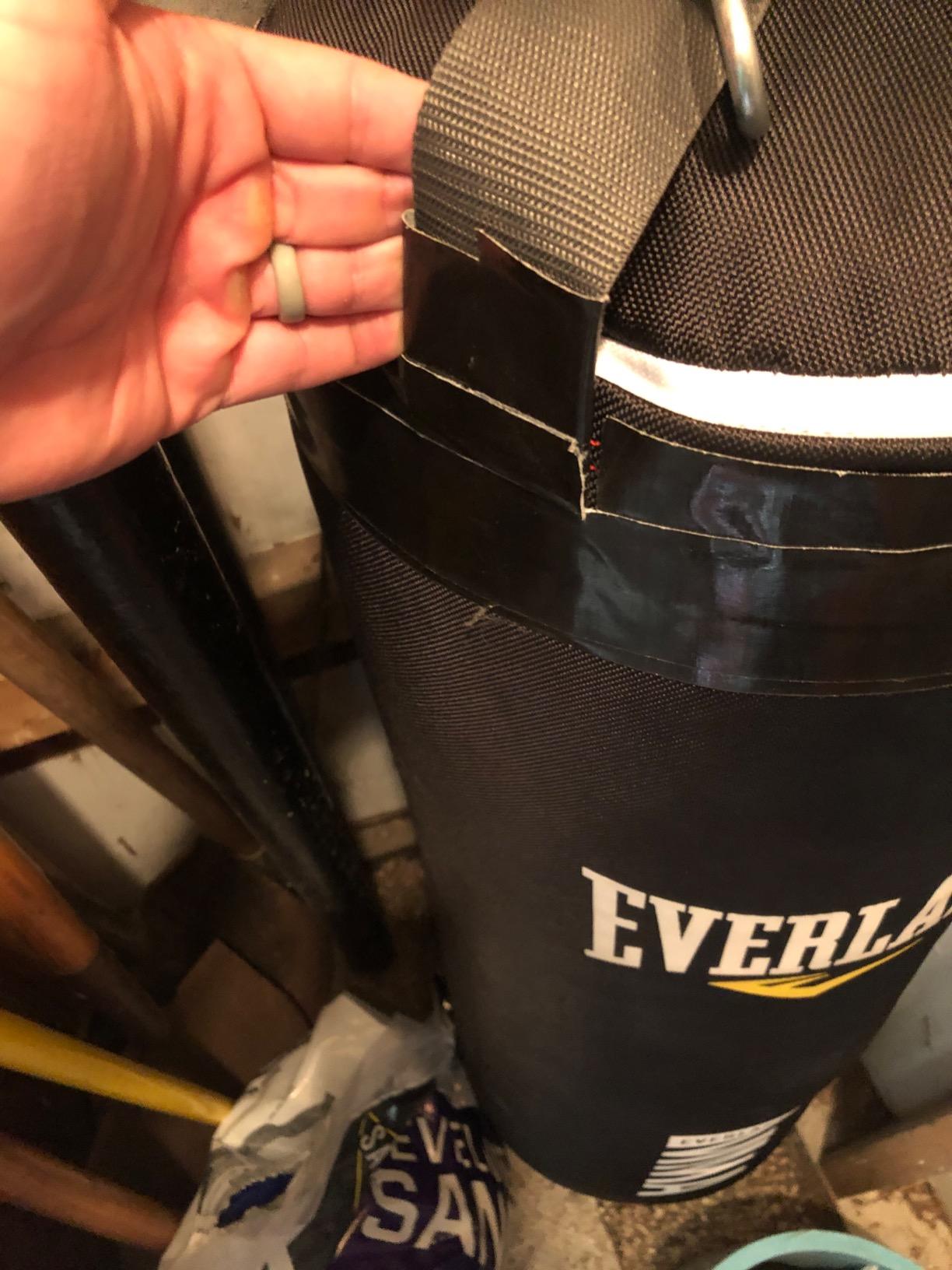 Everlast 70-Pound MMA Poly Canvas Heavy Bag - Customer Photo 1