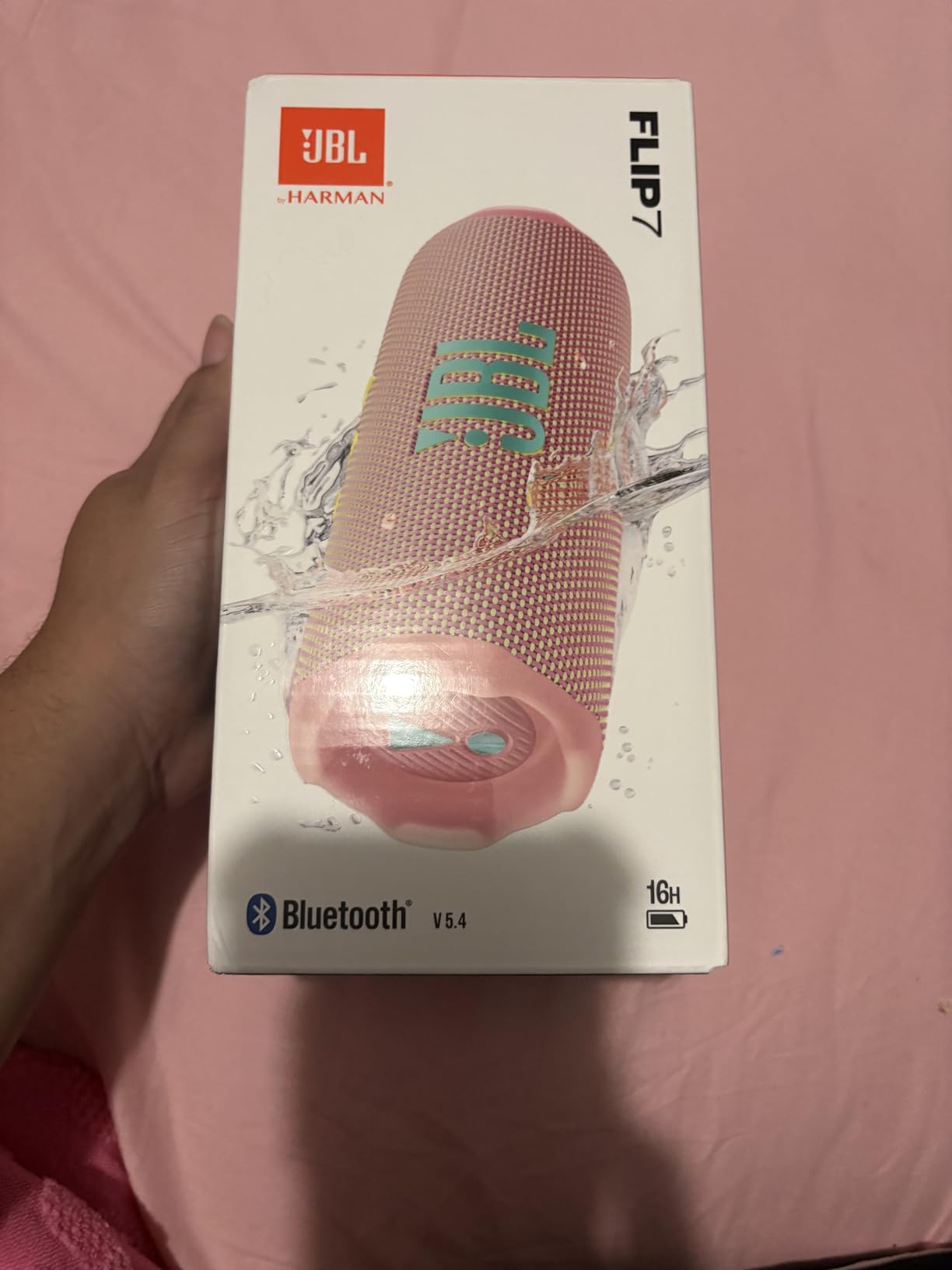 JBL Flip 7 - Portable Waterproof and Drop-Proof Speaker, Bold Pro Sound with AI Sound Boost, 16Hrs of Playtime, and PushLock System with Interchangeable Accessories (Black) - Customer Photo 2