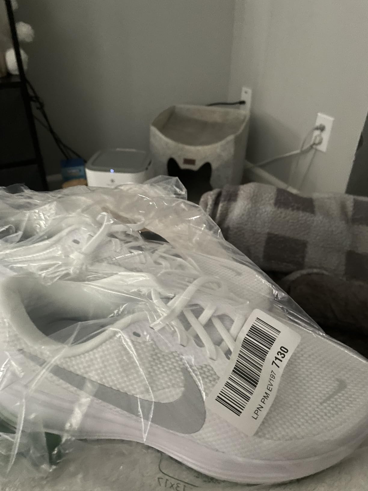 Nike Women's Revolution 8 Road Running Shoes Customer Review Nike Women's Revolution 8 Road Running Shoes - Customer Photo 1