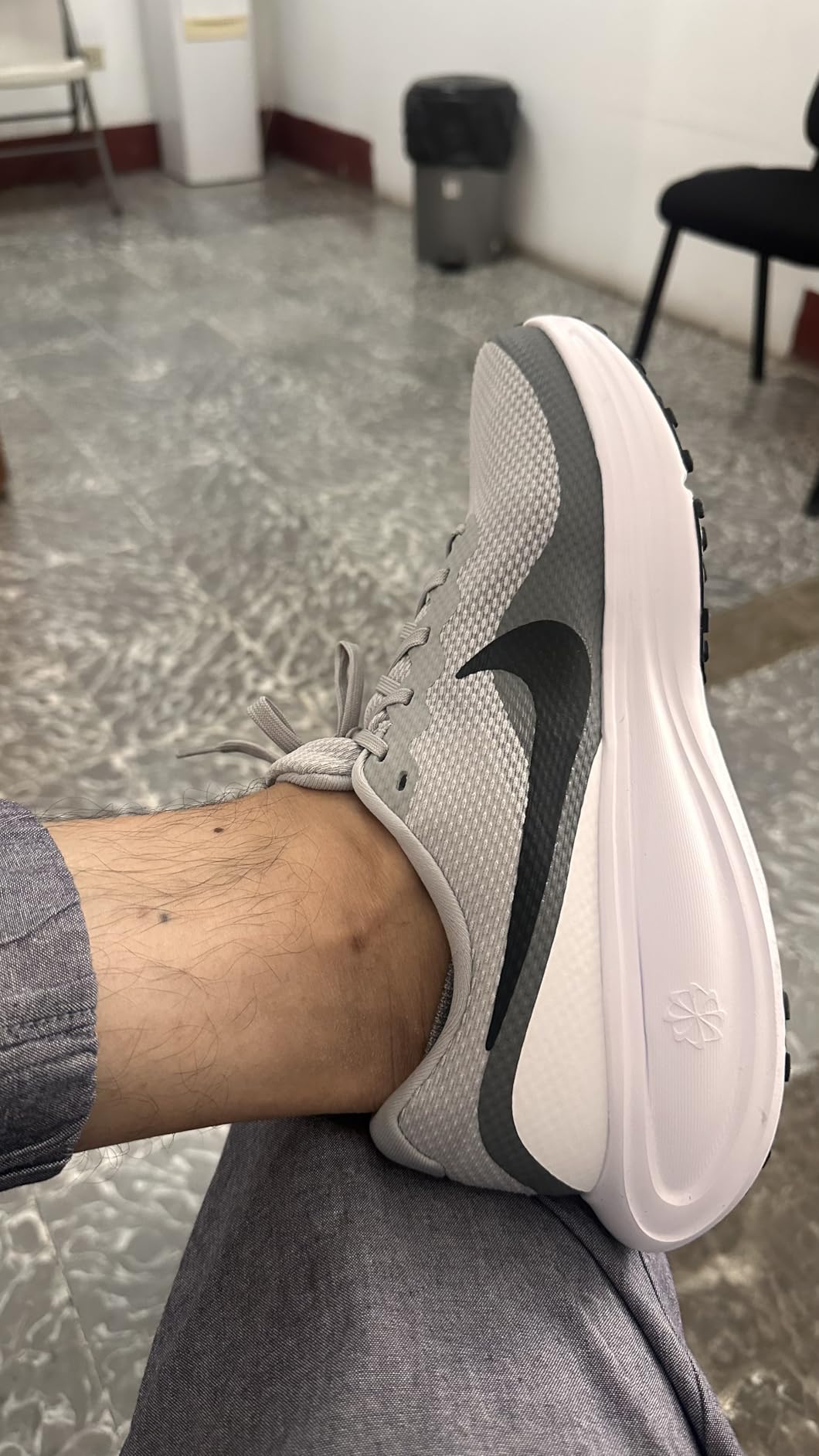 Nike Men's Revolution 8 Road Running Shoes - Customer Photo 1