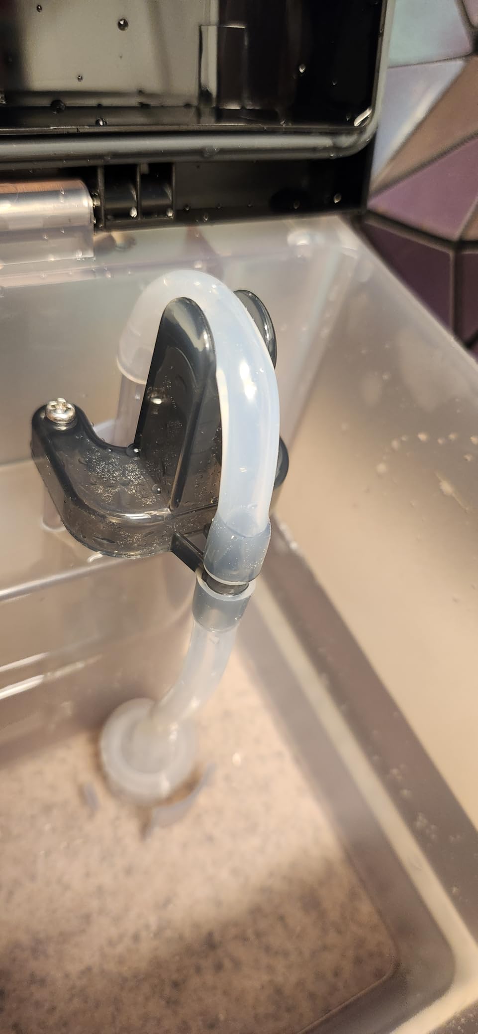 iRobot Roomba Plus 405 (G181) 2in1 Vacuum & Mop Robot with AutoWash Dock - Dual Spinning Mop Pads, Smart & Fast Mapping, Ideal for Pet Hair, Self-empties 75 days, Intense Suction, Pad Washing & Drying - Customer Photo 3