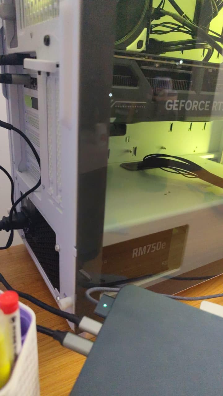 CORSAIR RM750e (2025) Fully Modular Low-Noise ATX Power Supply with 12V-2x6 Cable – ATX 3.1 & PCIe 5.1 Compliant, Cybenetics Gold Efficiency, 105°C-Rated Capacitors, Modern Standby Mode – Black - Customer Photo 1