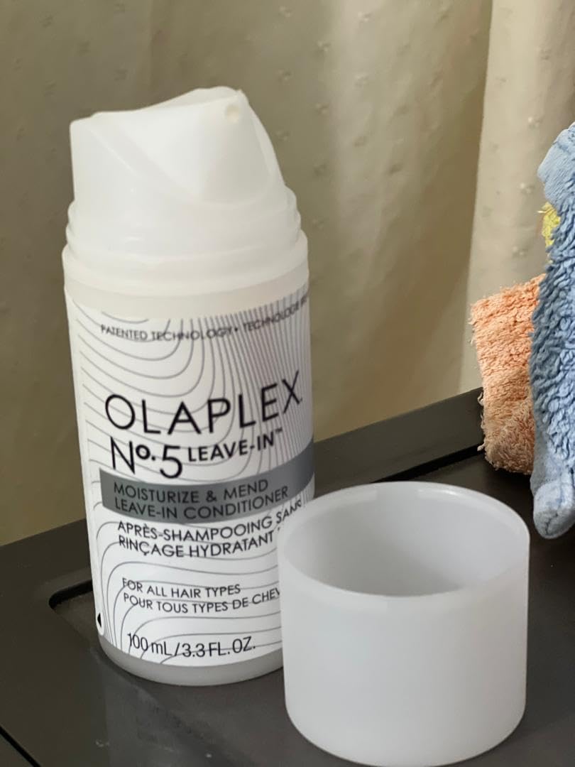 Olaplex Nº. 5 Leave-In Conditioner: Moisturizes & Mends Split Ends | Reduces Breakage & Repairs, Protects Damaged Hair | For Coily, Curly, Straight, and Wavy, Stocking Stuffers, 100 mL / 3.3 Fl. Oz. - Customer Photo 1