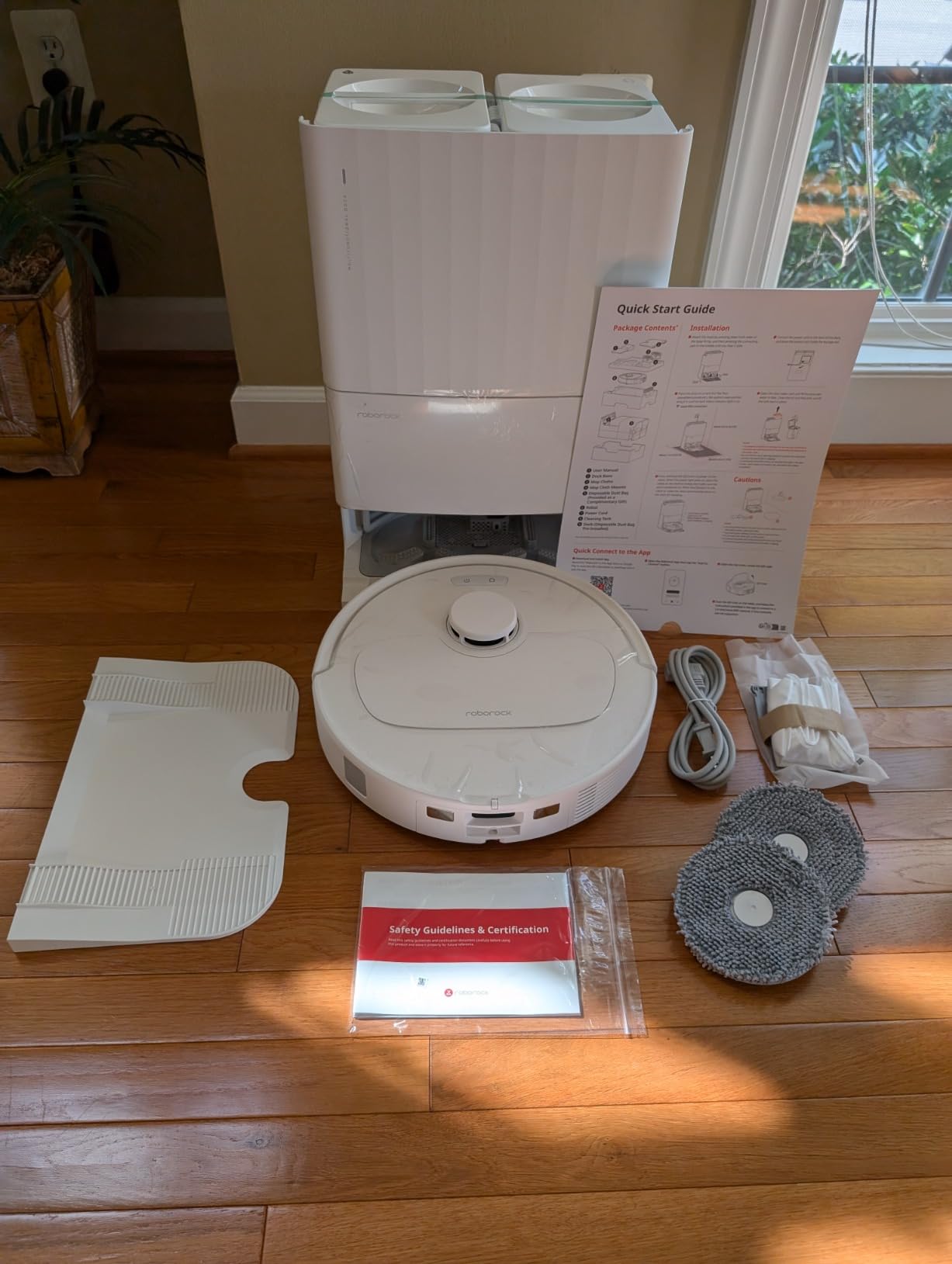 roborock Qrevo Series Robot Vacuum and Mop, 8000Pa Suction, Upgraded from Qrevo S, Anti-Tangle Brushes, Smart Obstacle Avoidance, Auto Mop Washing, All-in-One Dock, 200RPM Spinning Mops, Black(QV 35A) - Customer Photo 2