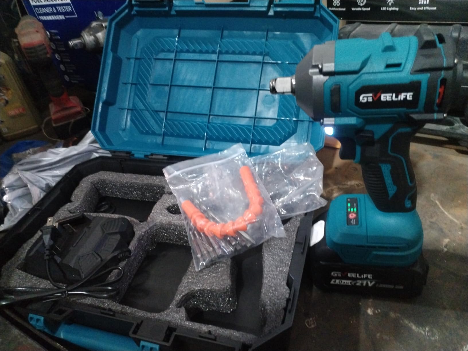 GEVEELIFE 450N.m/332Ft-lbs Brushless Impact Wrench,1/2