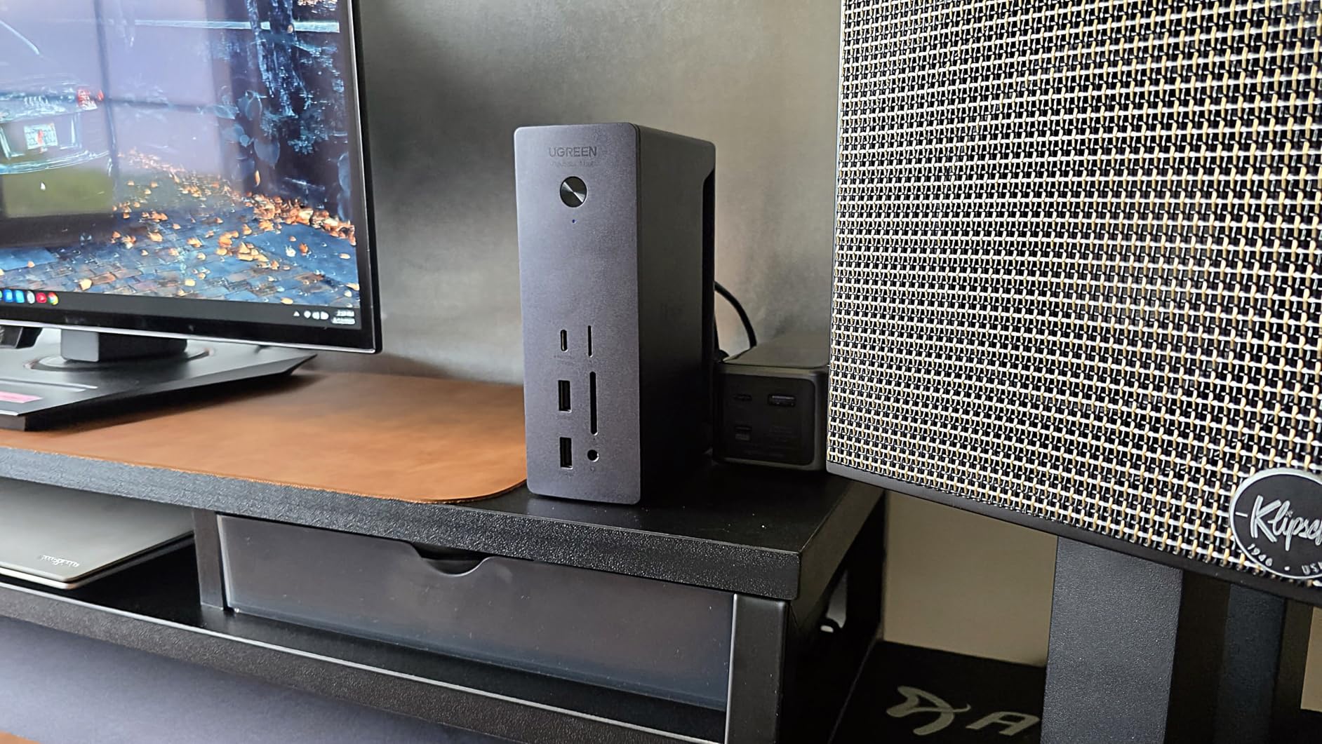 UGREEN Thunderbolt 4 Dock 13-in-1 40Gbps Docking Station with Dual 4K@60Hz Single 8K Display, 90W Charging for Laptop, 2.5GbE, SD/TF 4.0. Revodok Max 213 for MacBook Surface Pro and More - Customer Photo 2