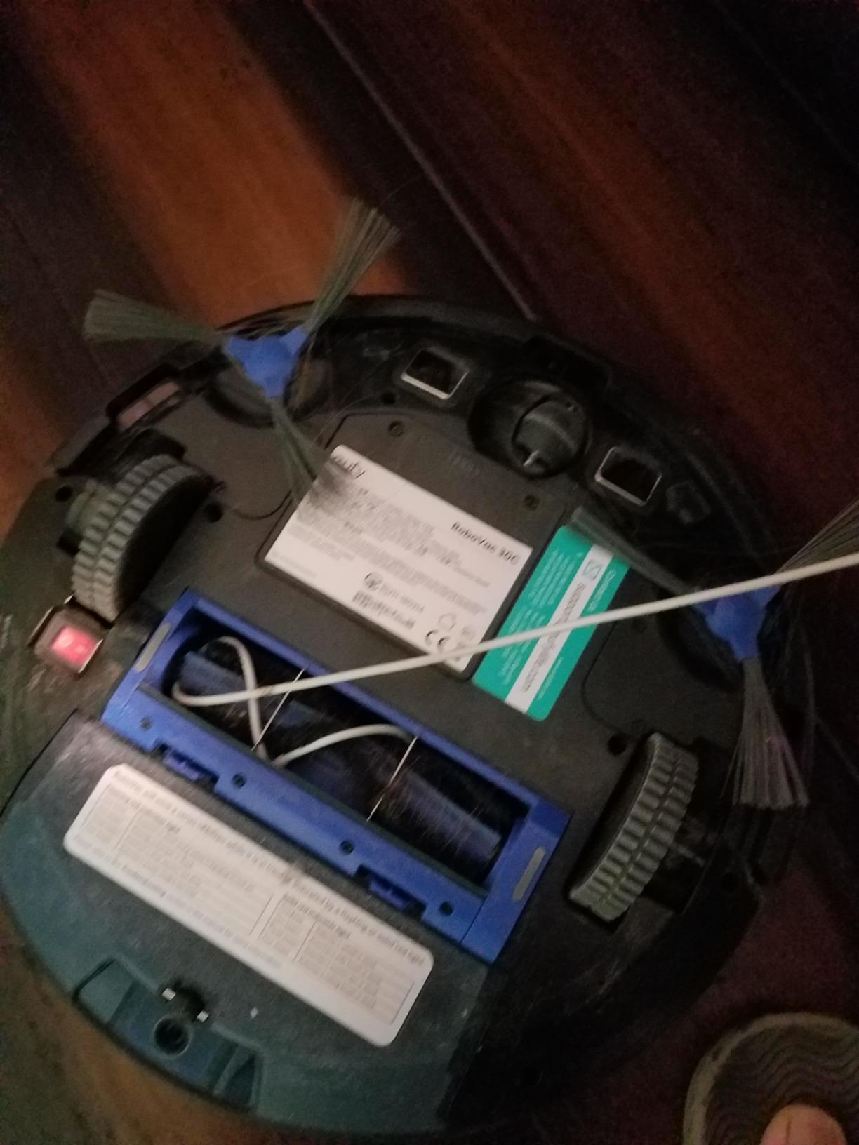 eufy C10 Robot Vacuum Self Emptying, 8 Weeks Hands Free, Advanced Smart Mapping with LiDAR Navigation, 2.85-Inch Slim Design, Powerful Suction, Edge Expansion Brush for Pet Hair, Carpet Detection - Customer Photo 3