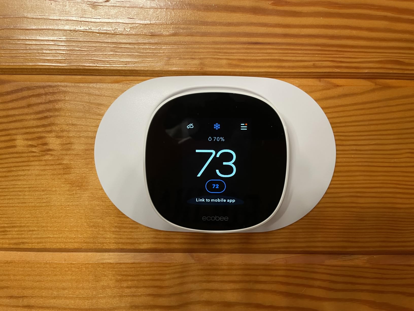 ecobee Smart Thermostat Essential - Energy Star Certified programmable Wi-Fi Thermostat - Works with Siri, Alexa, and Google Assistant - Customer Photo 1