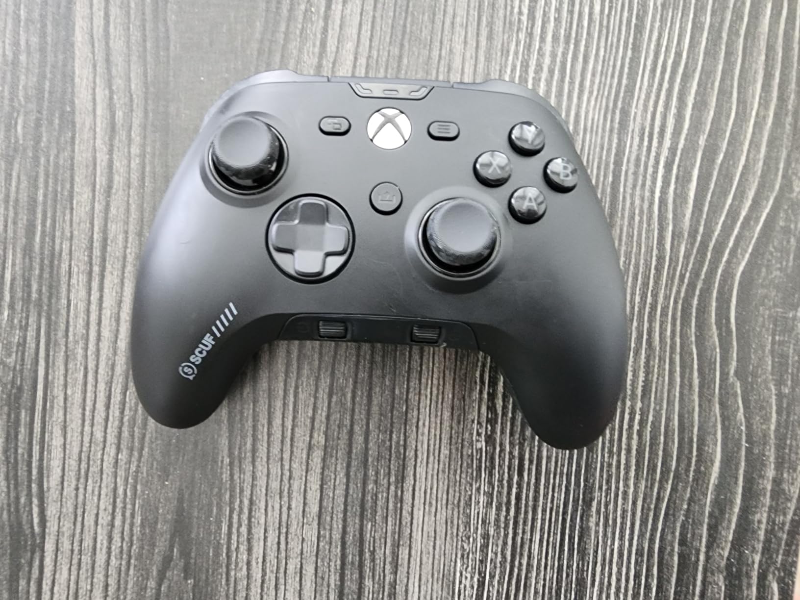 SCUF VALOR PRO Wired Performance Xbox Controller – Customizable Back Paddles, Instant Triggers, Hall Effect Thumbsticks, Audio Controls, Xbox Series X|S, Xbox One, Windows PC – Steel Gray - Customer Photo 2