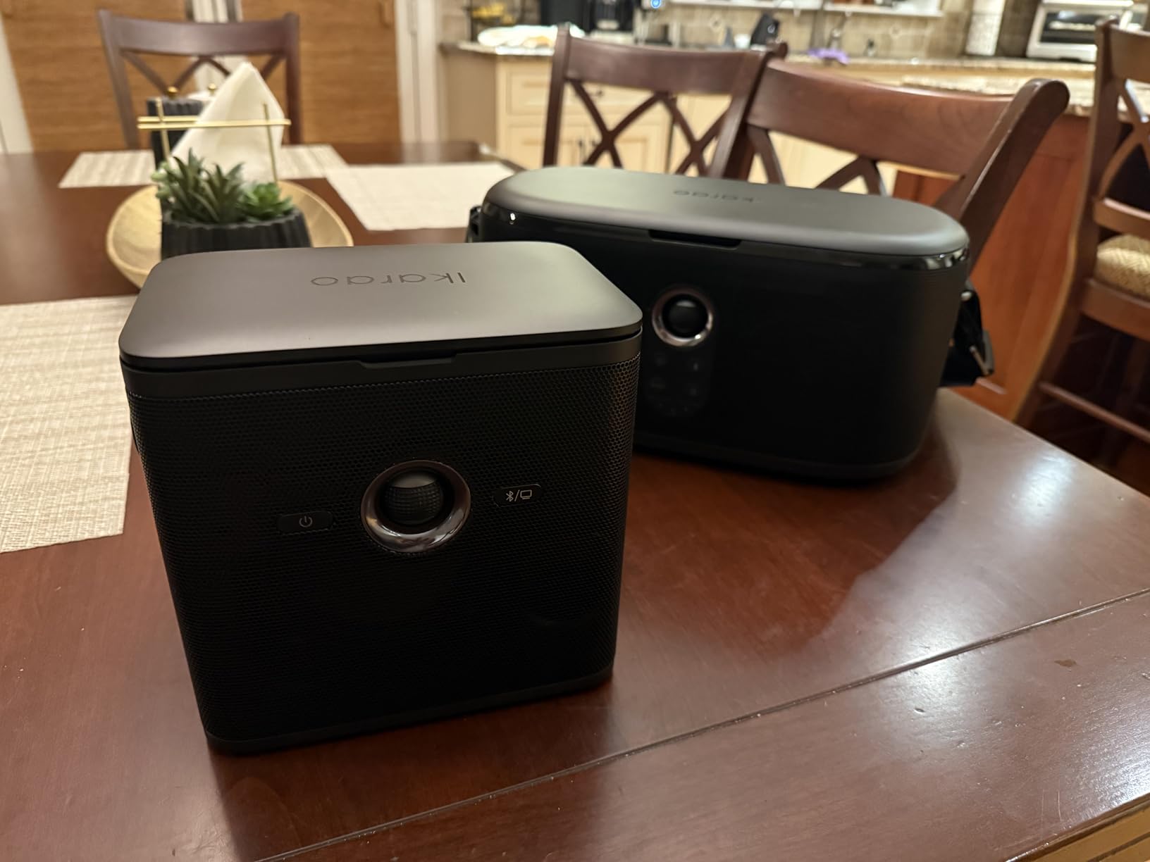 Ikarao Karaoke Machine for Adults, with Lyrics Display and Screen, Karaoke System for YouTube, 2 Wireless Microphones, Autotune & Echo, KaraFun Prime, Portable Karaoke Speaker for Home Outdoor Party - Customer Photo 3